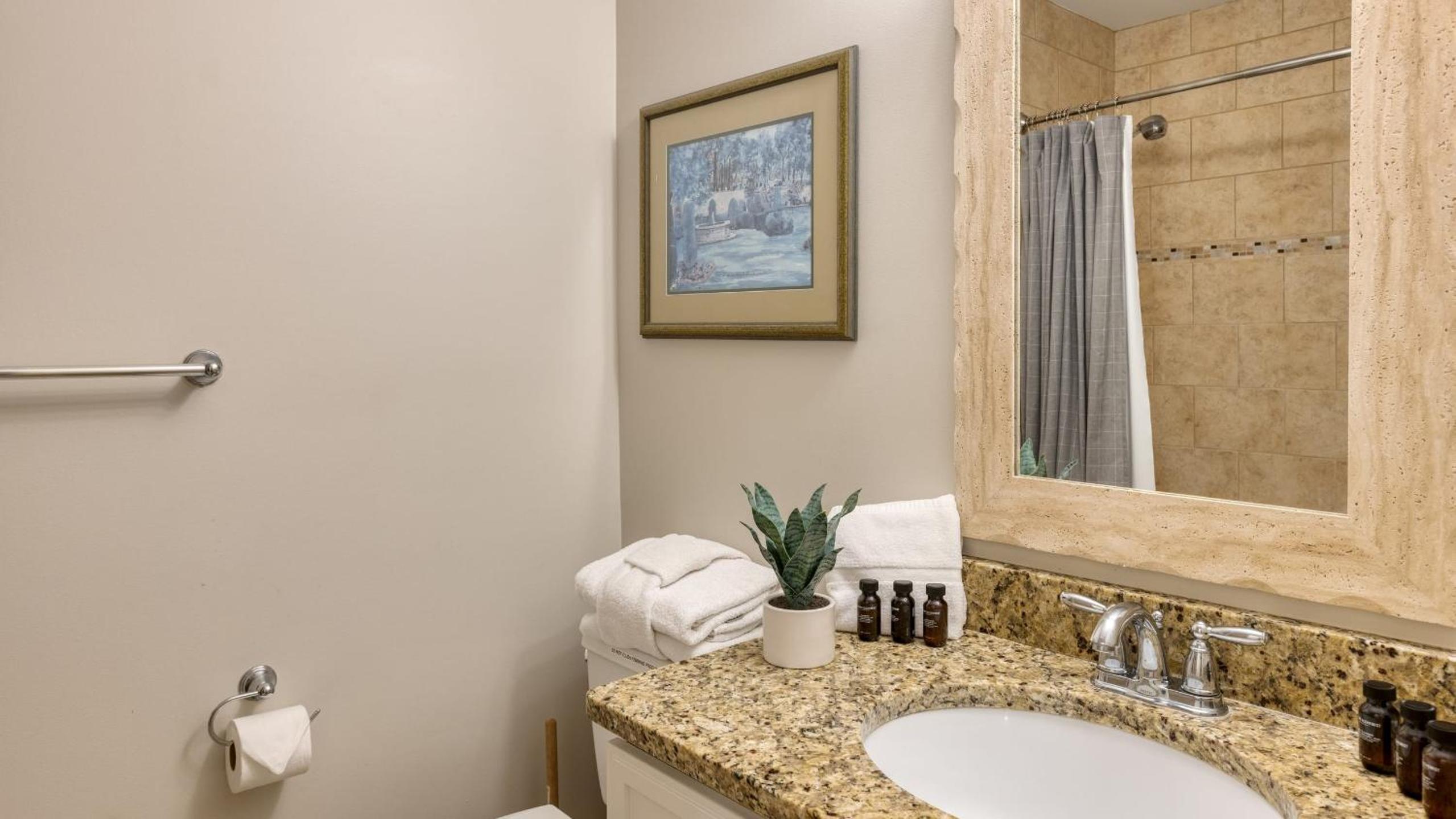 Pool Hot Tub Fairway Views Quick Bike Ride to Beach Loblolly Retreat by Avantstay