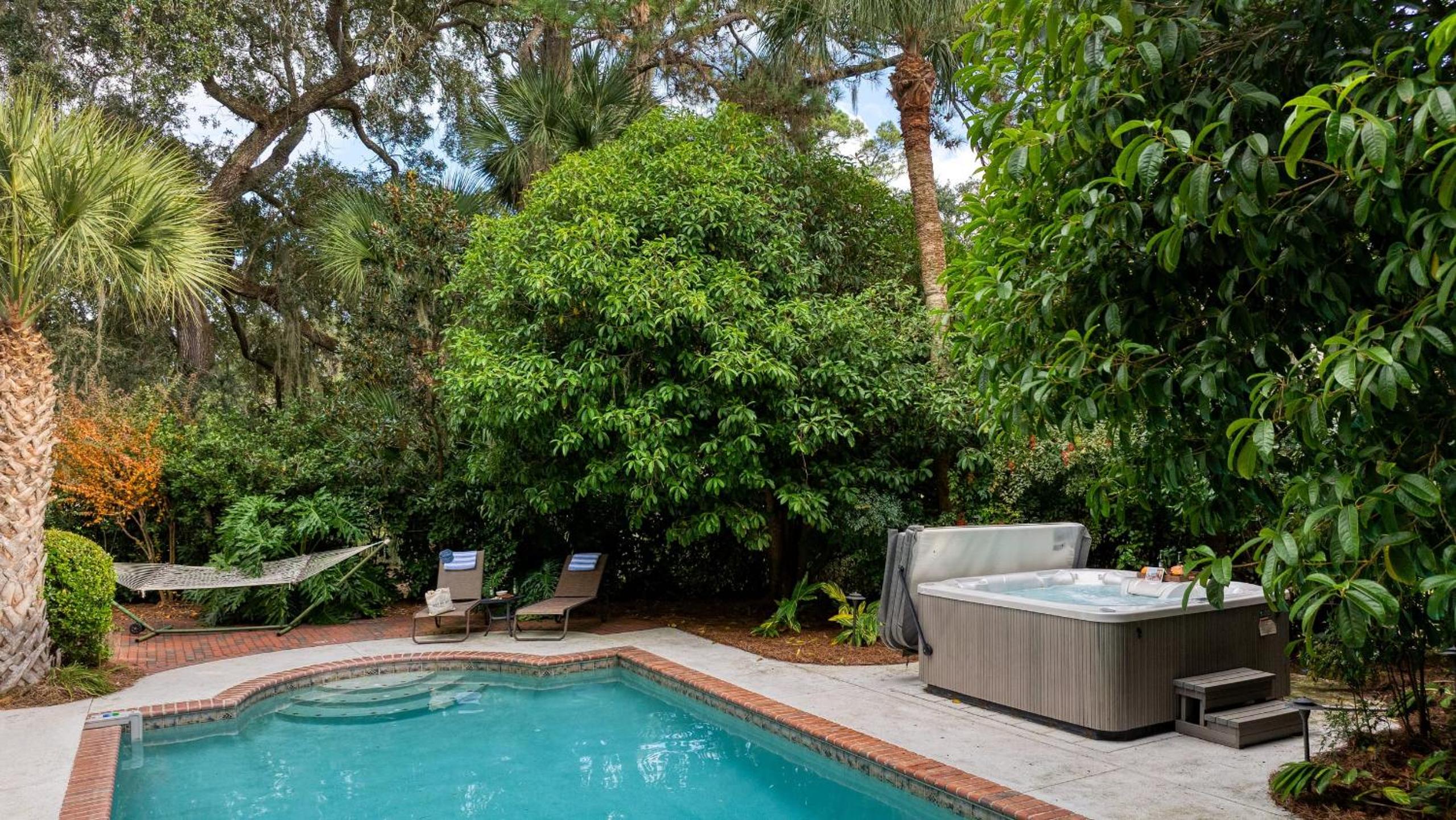 Pool Hot Tub Fairway Views Quick Bike Ride to Beach Loblolly Retreat by Avantstay