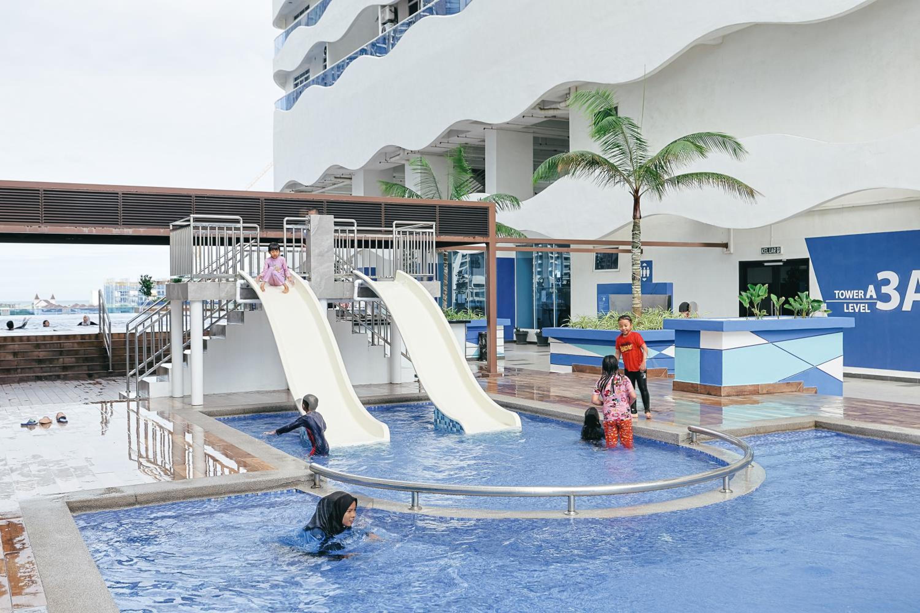 The Wave Residence in Malacca by Green Home