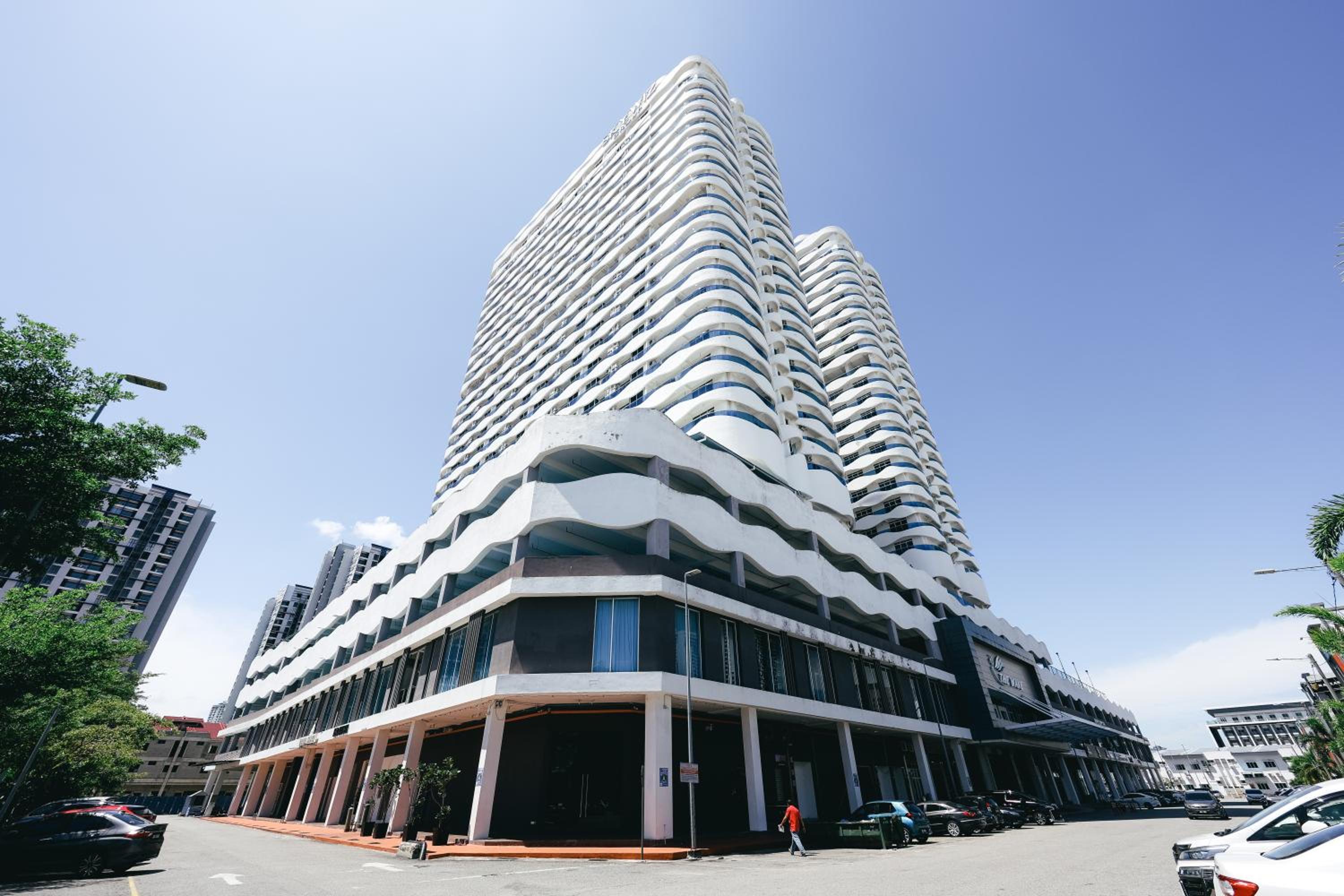 The Wave Residence in Malacca by Green Home