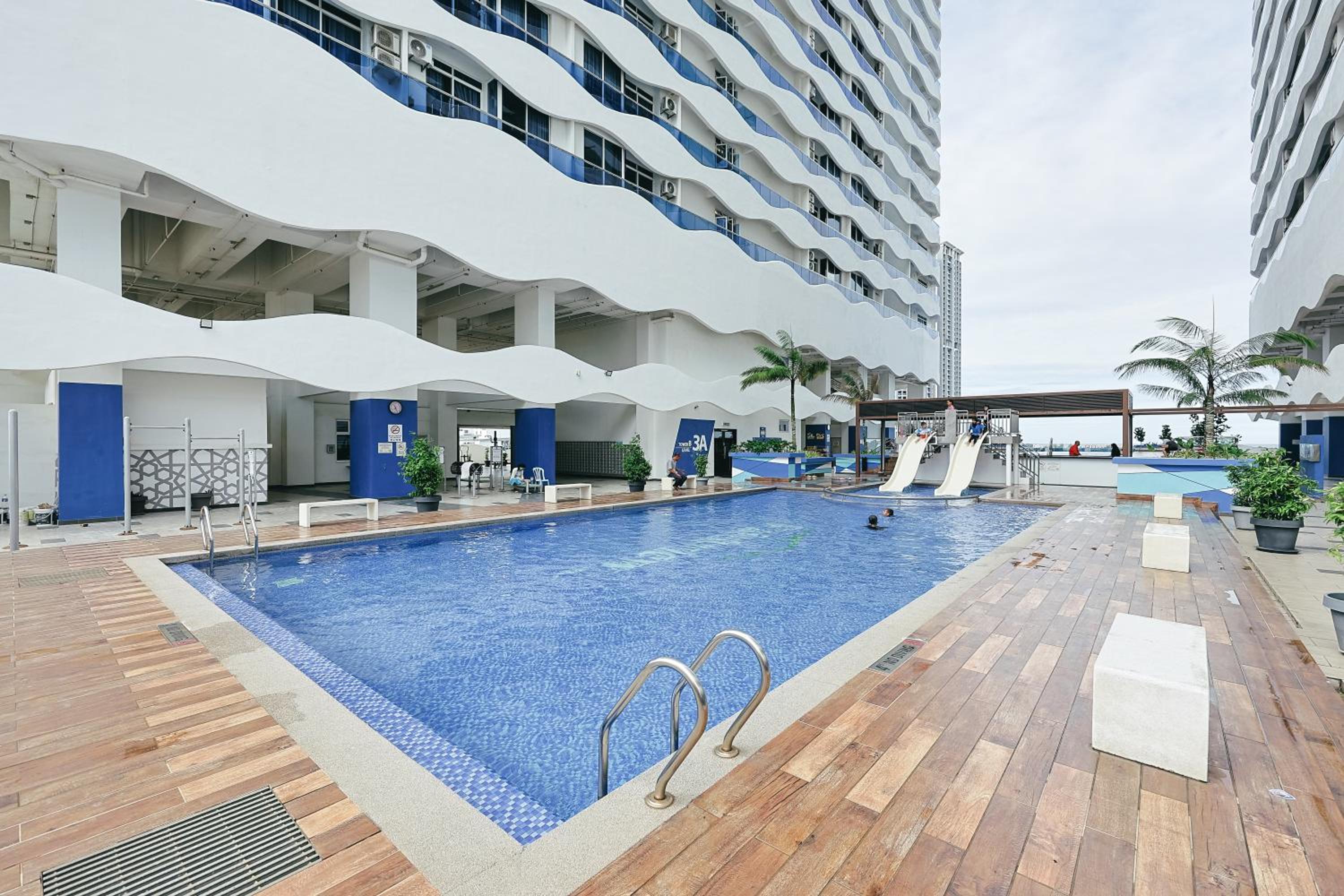 The Wave Residence in Malacca by Green Home