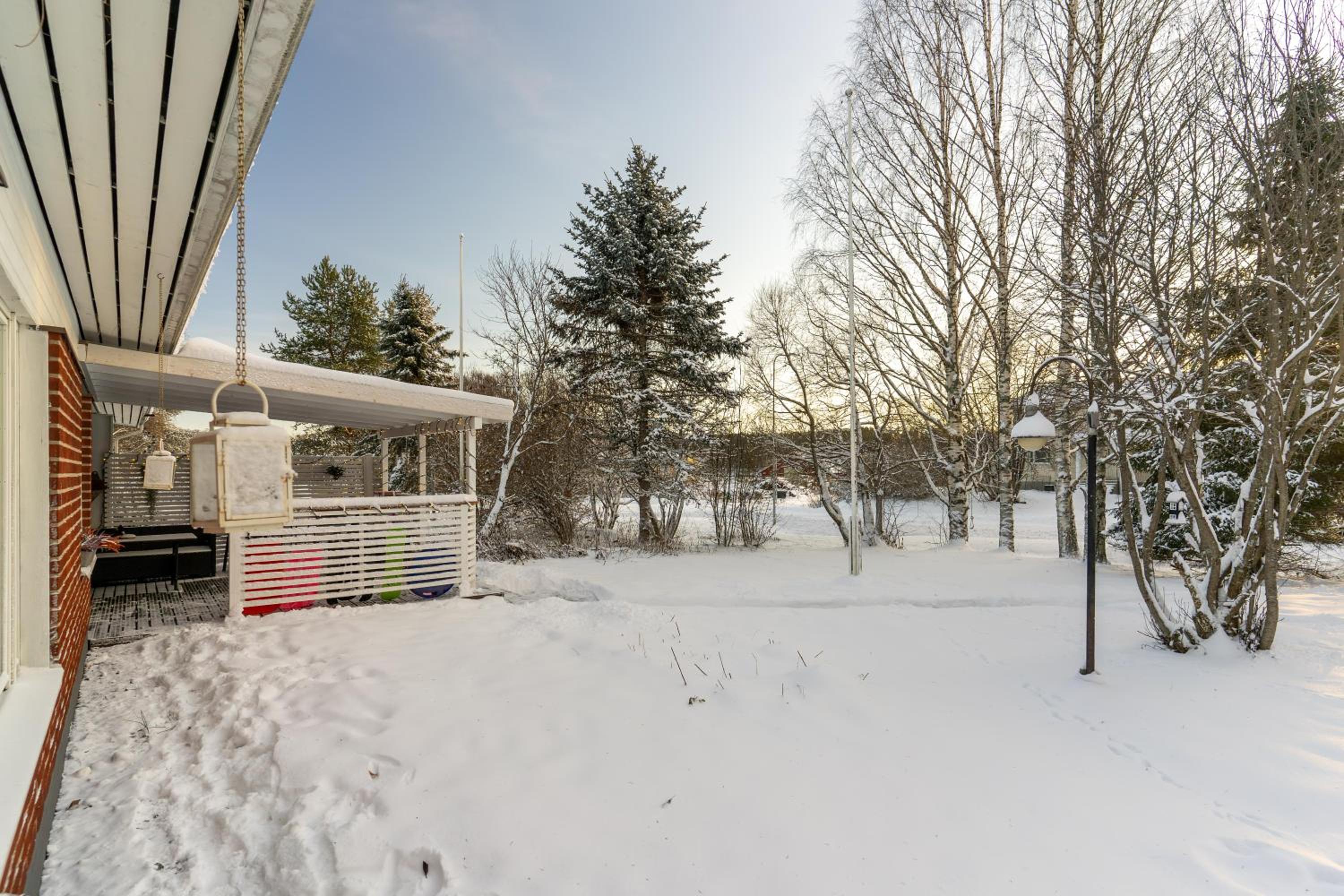 Rovaniemi Spacious Lapland Vacation Home with Private Sauna & Lappish Fire Hut