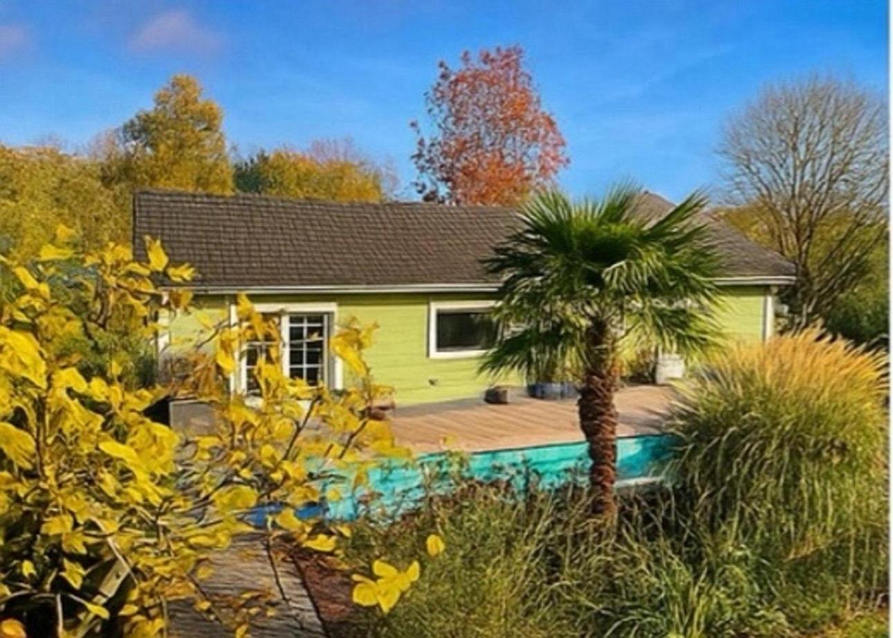 Chalet de 95m2 au cœur du Pays d'Auge, en Normandie avec Piscine et Jacuzzi