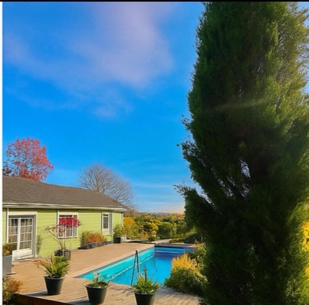 Chalet de 95m2 au cœur du Pays d'Auge, en Normandie avec Piscine et Jacuzzi