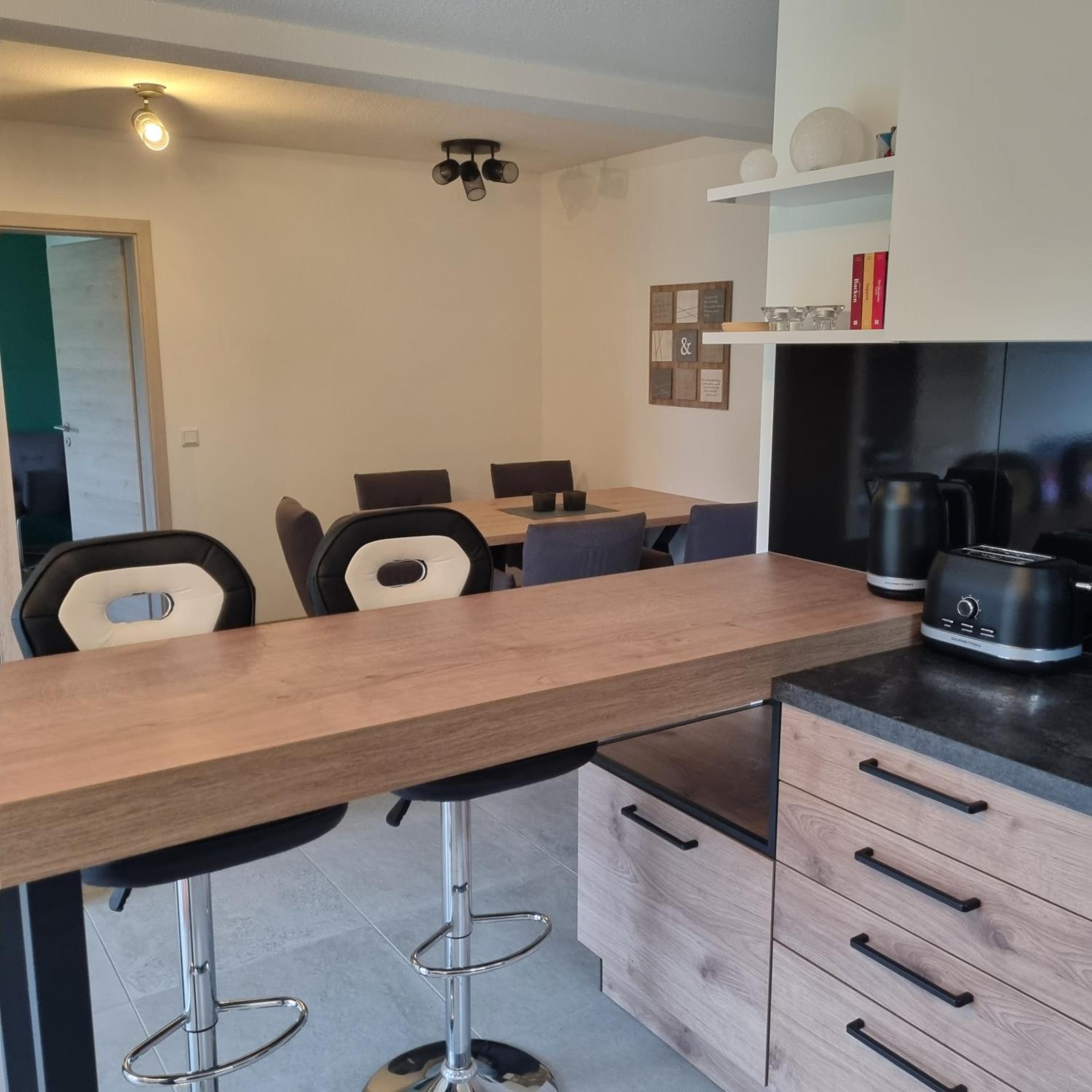 Ferienwohnung Wiesengrund, Ruhig im Ortsteil von Roth, nähe Rothsee, 25 min Messe Nbg