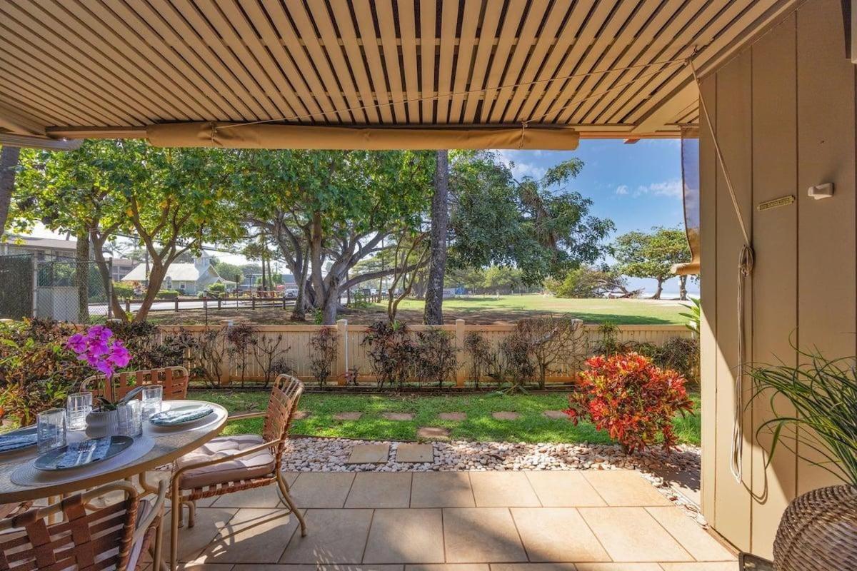 Hale Kai 110 · HKI 110 1BD Condo w Oceanviews and Oceanfront Poo
