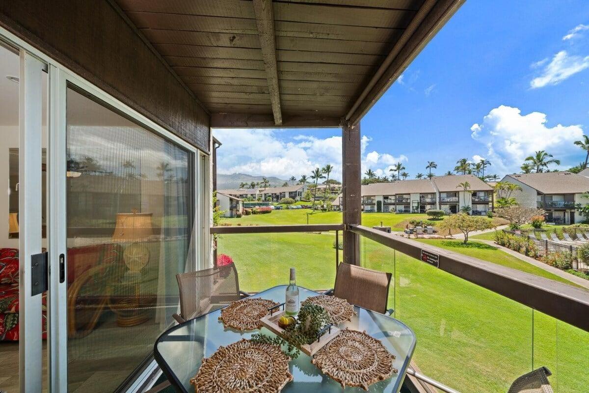 Hale Kamaole 210 · HAK 210 1BD Ocean view Walk to the Beach and