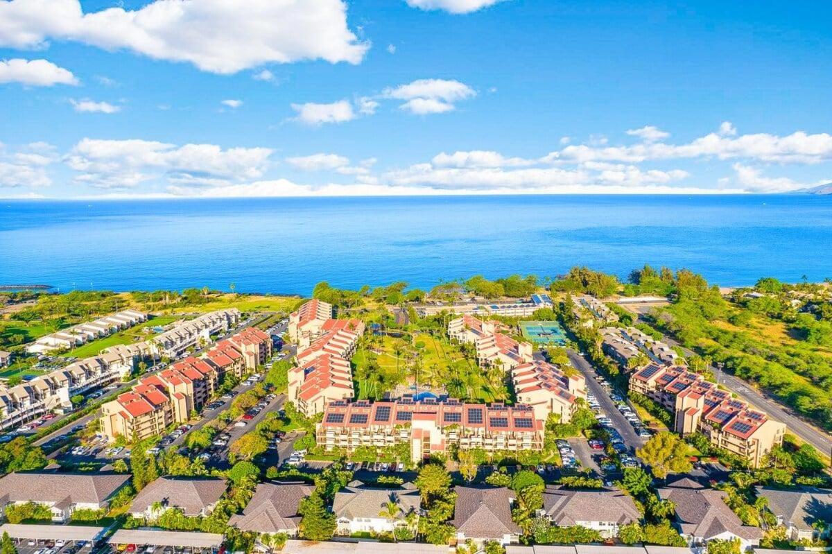Kamaole Sands 8409 · KAS 8409 Ocean Views from this Freshly Upda
