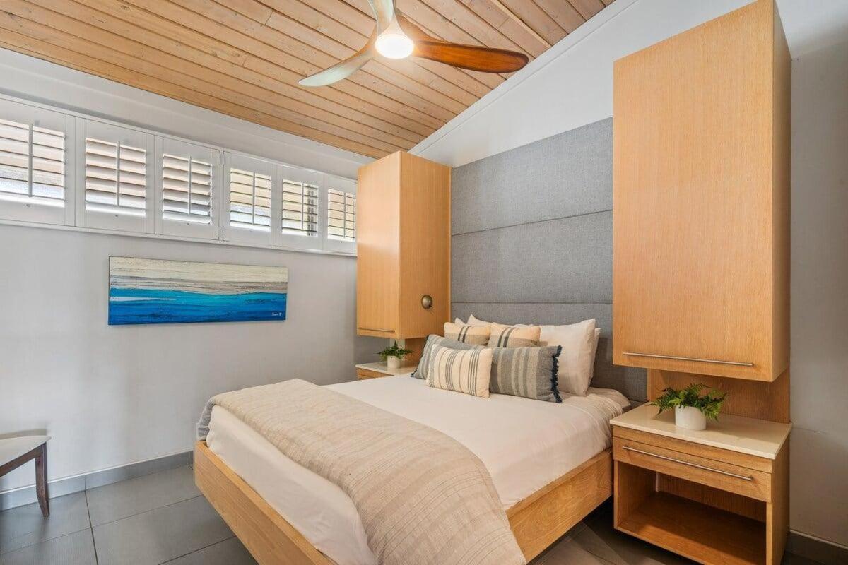 Napili Shores H262 · NS H262 BeachFront Condo Ocean Views Pool H