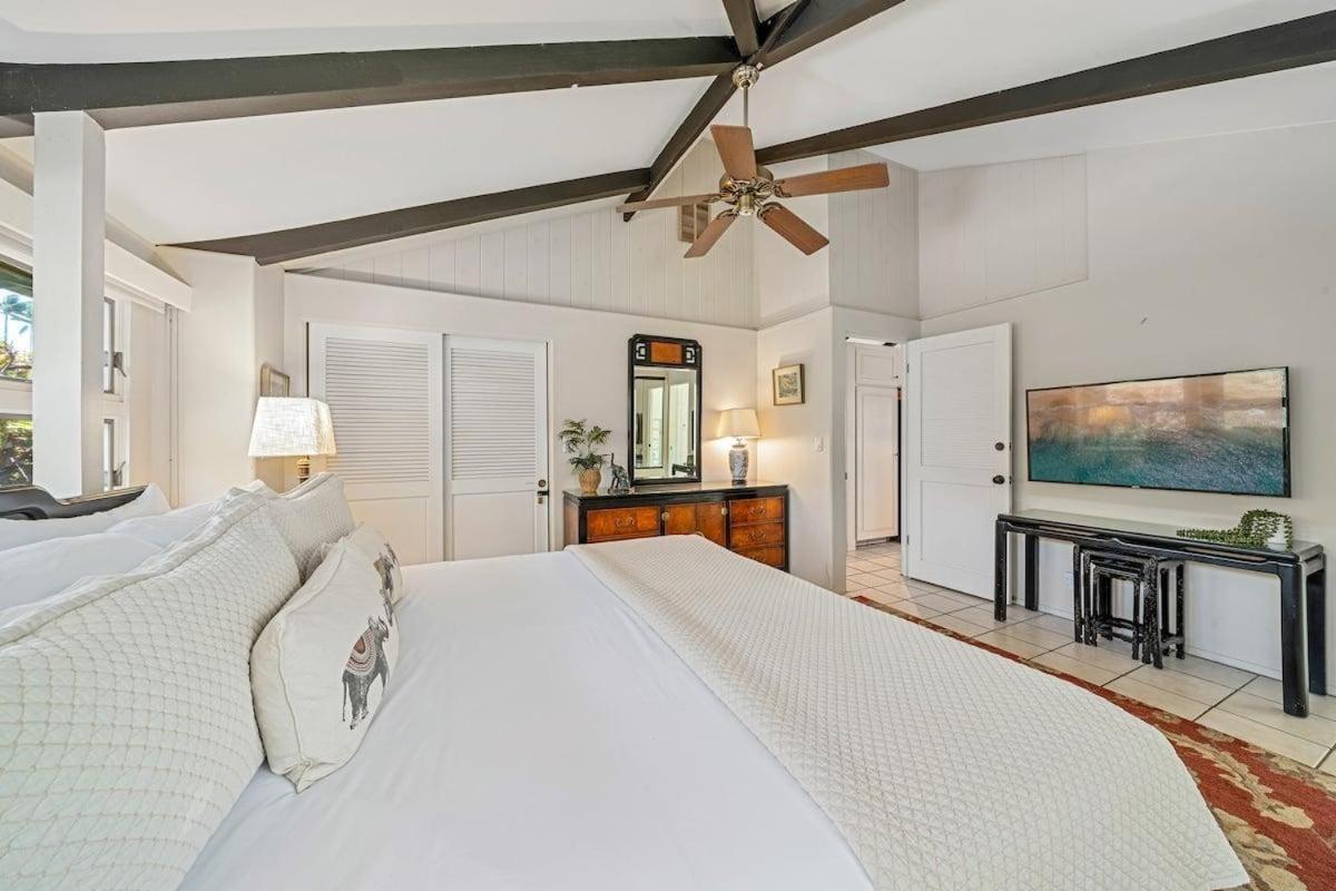 International Colony Club 43 · ICC 43 Spacious 2BD Cottage Walk