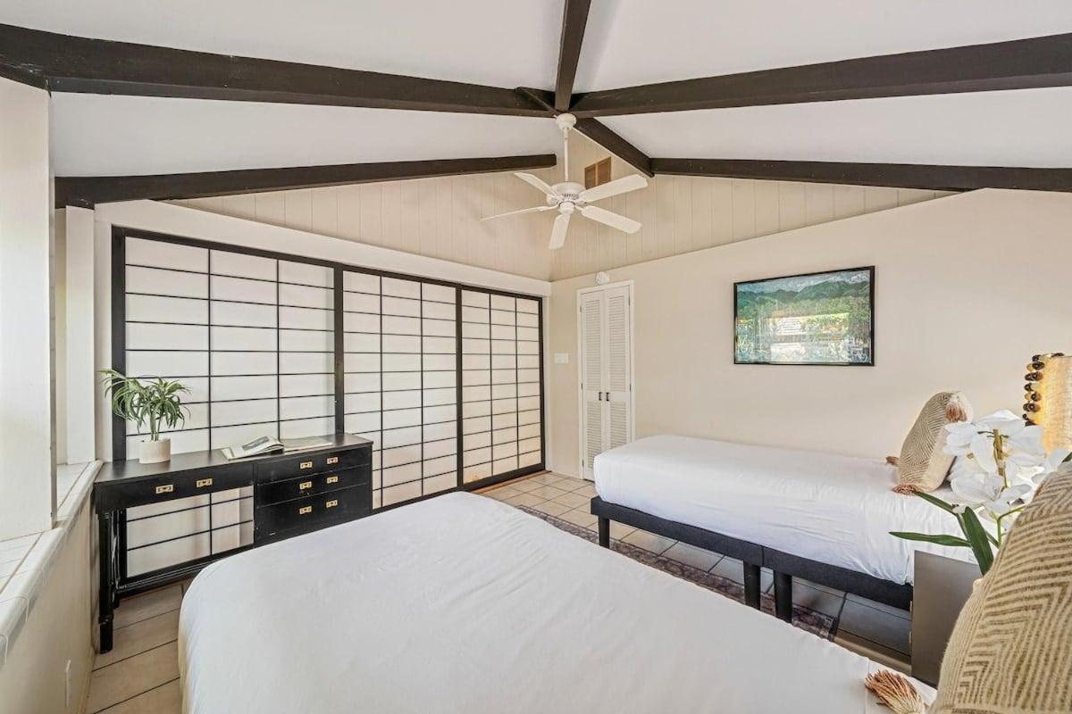 International Colony Club 43 · ICC 43 Spacious 2BD Cottage Walk