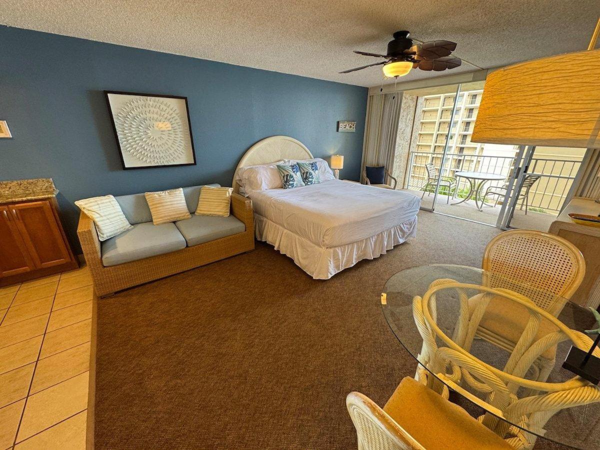 Royal Kahana 616 · RK 616 Oceanfront Escape w Pool | Steps2Beach