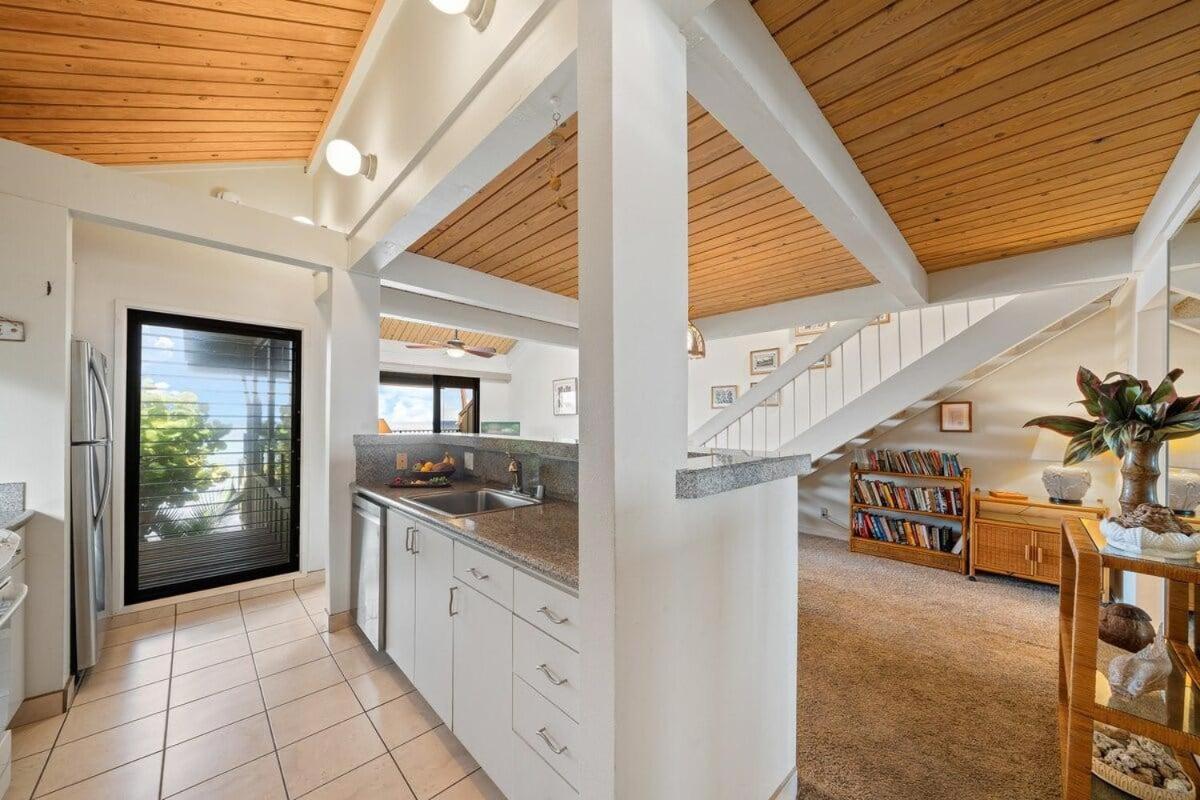 Kahana Village 26 · KHV 26 2BD Direct Ocean Front with Amazing S
