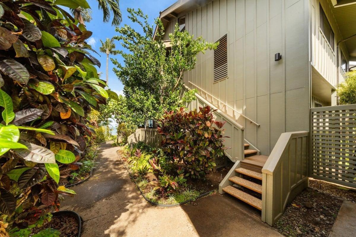 Kahana Village 26 · KHV 26 2BD Direct Ocean Front with Amazing S
