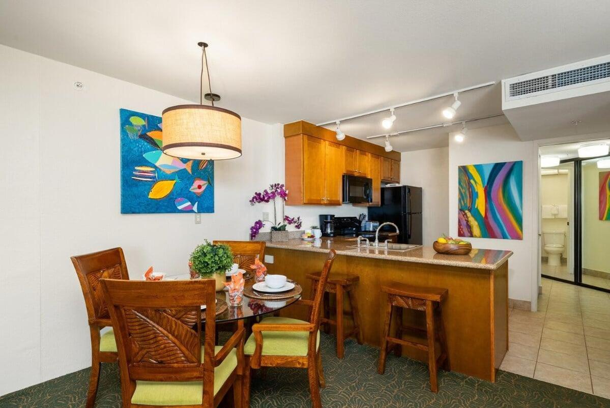 Kaanapali Shores 709 · Tropical Hawaiian Getaway 1BD Ocean View