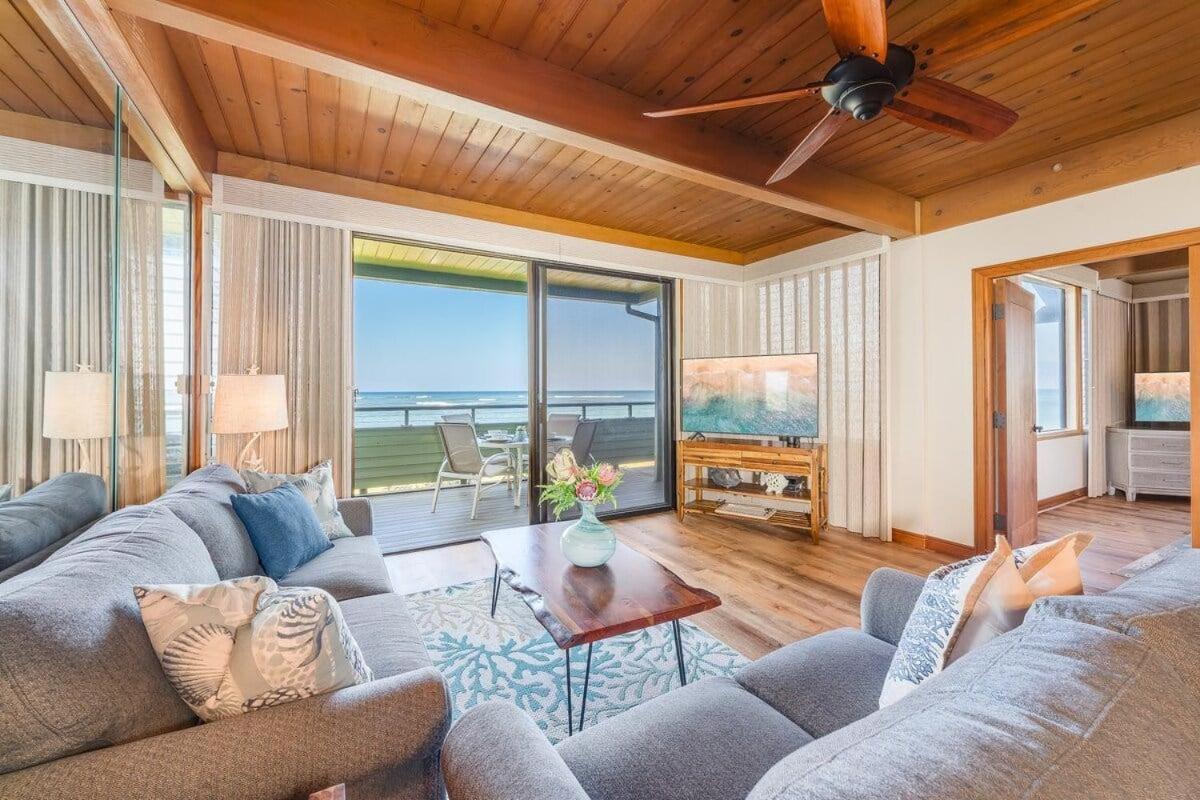 Kahana Outrigger 3A2 · KHO 3A2 Updated OceanFront 3BD wPool AC O