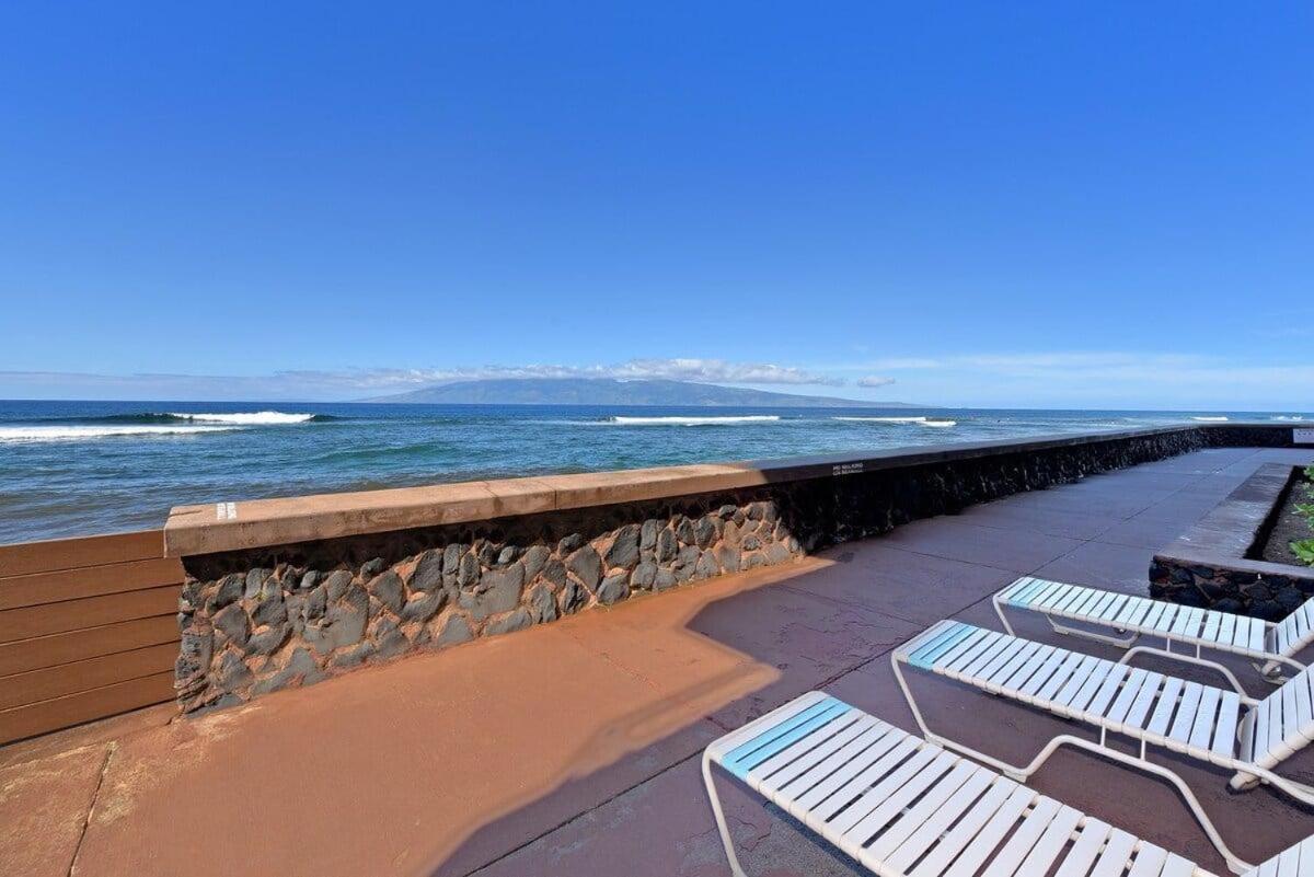 Maui Kai 605 · MK 605 Remodeled OceanFront Condo