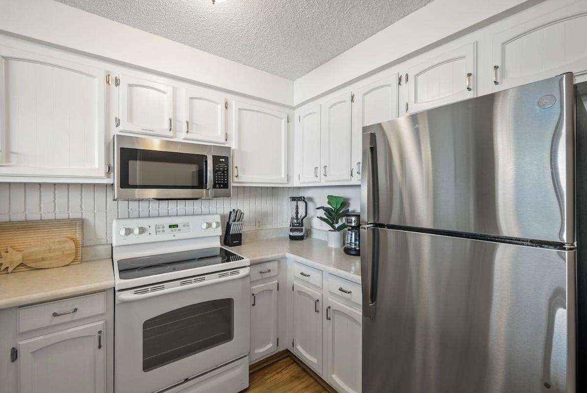 Lahaina Shores PH1 · LS PH1 Oceanfront Penthouse Condo w Panoram