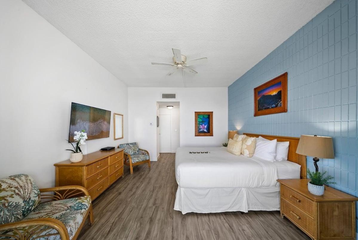 Lahaina Shores PH1 · LS PH1 Oceanfront Penthouse Condo w Panoram