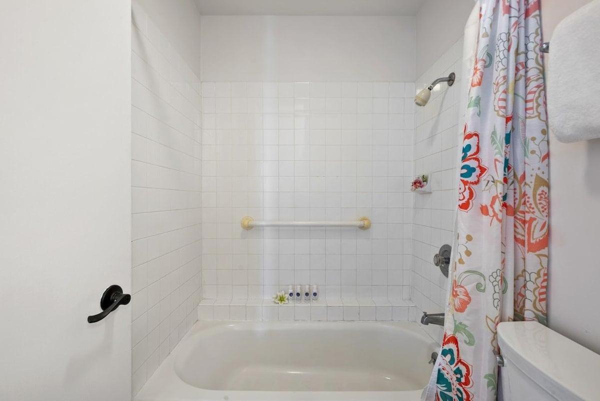 Lahaina Shores PH1 · LS PH1 Oceanfront Penthouse Condo w Panoram