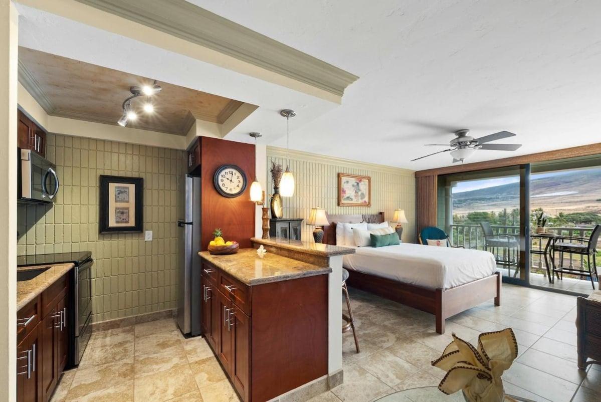 Lahaina Shores 512 · LS 512 Getaway Studio by the Beach Pool Hot