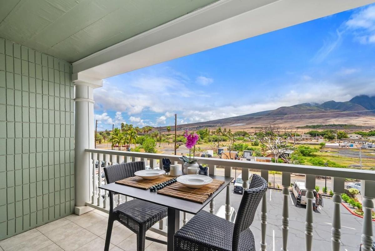 Lahaina Shores 306 · LS 306 Dream Maui Studio by the Beach Pool