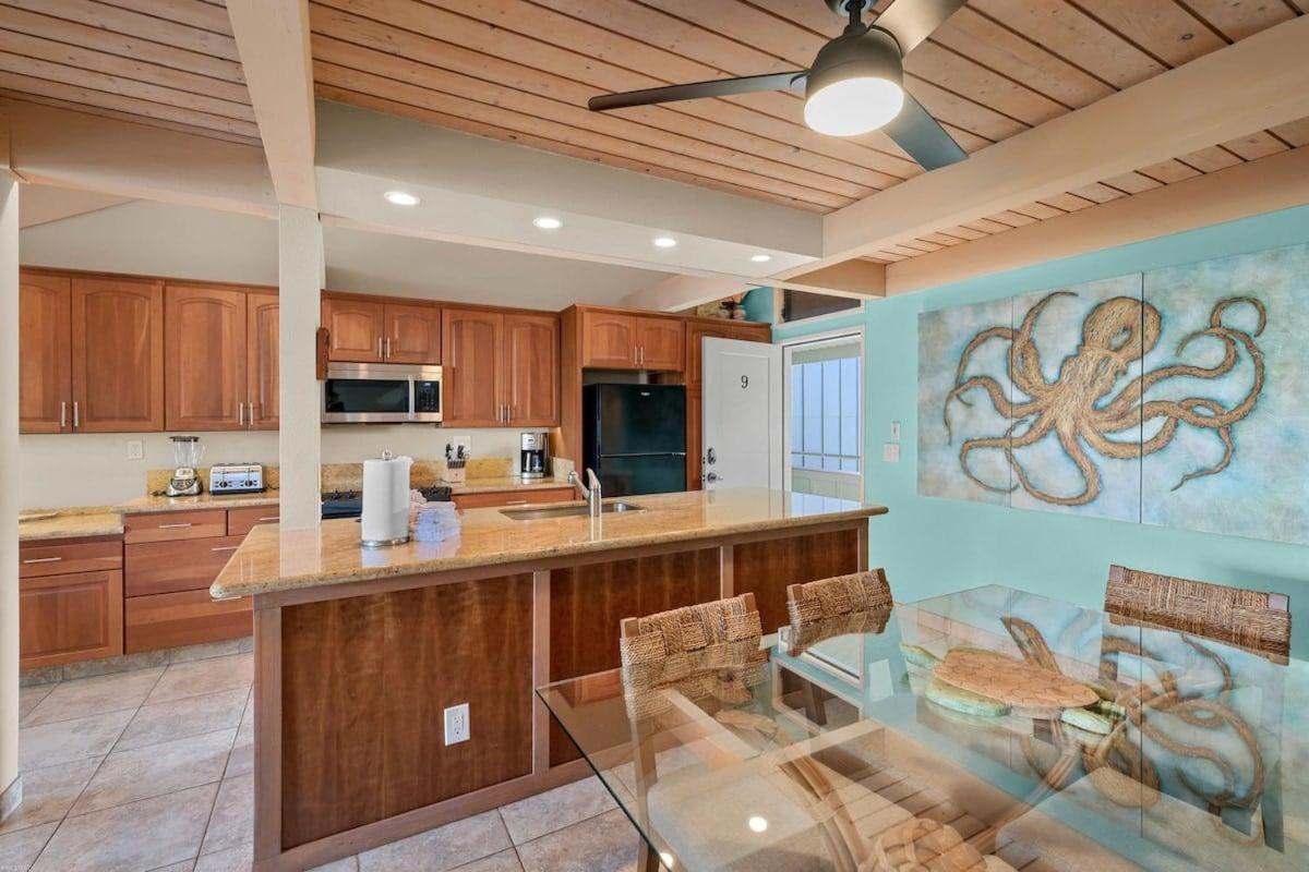 Kahana Village 9 · KHV 9 2BR Oceanfront Condo w Panoramic Maui
