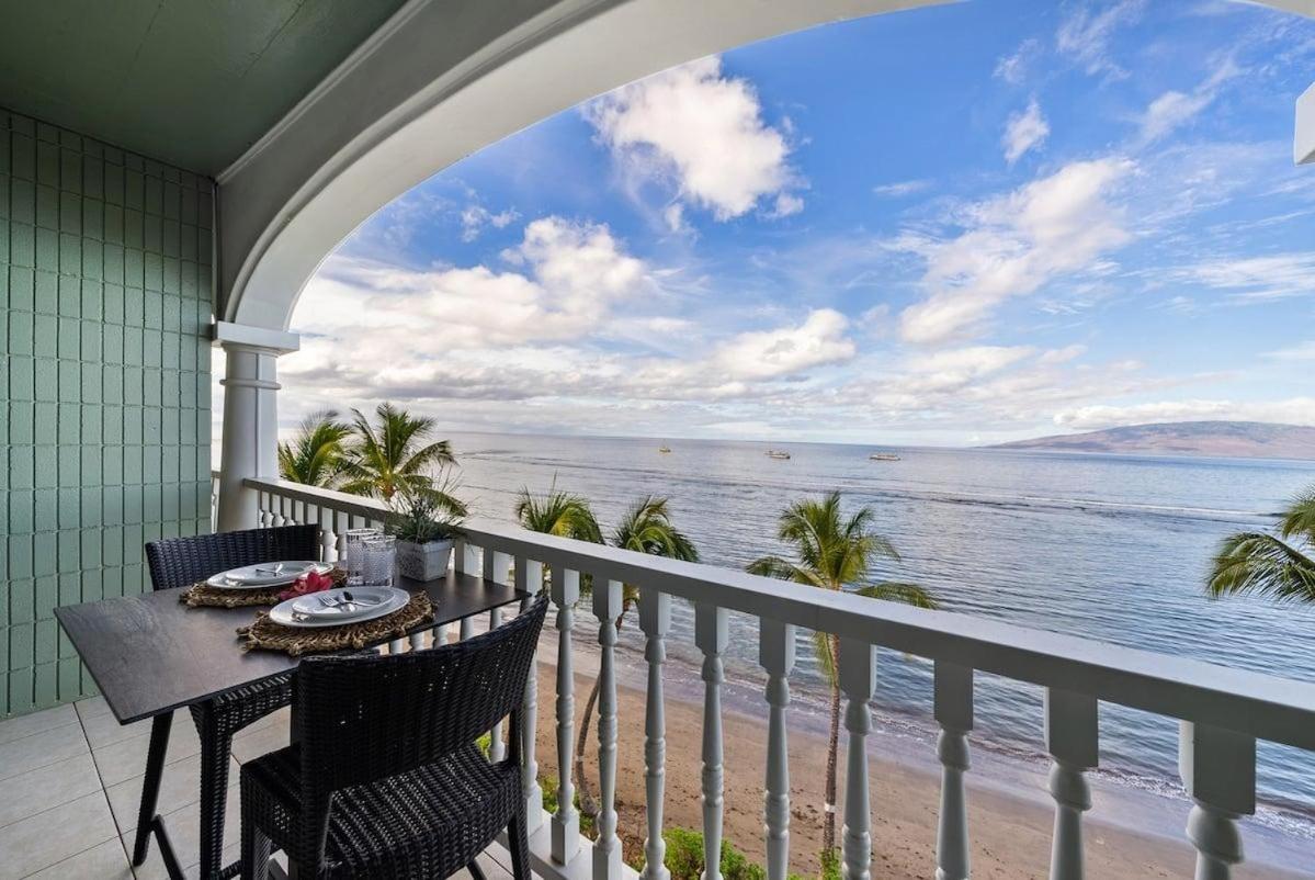 Lahaina Shores 607 · LS 607 Beachfront Remodeled Studio Stunnin