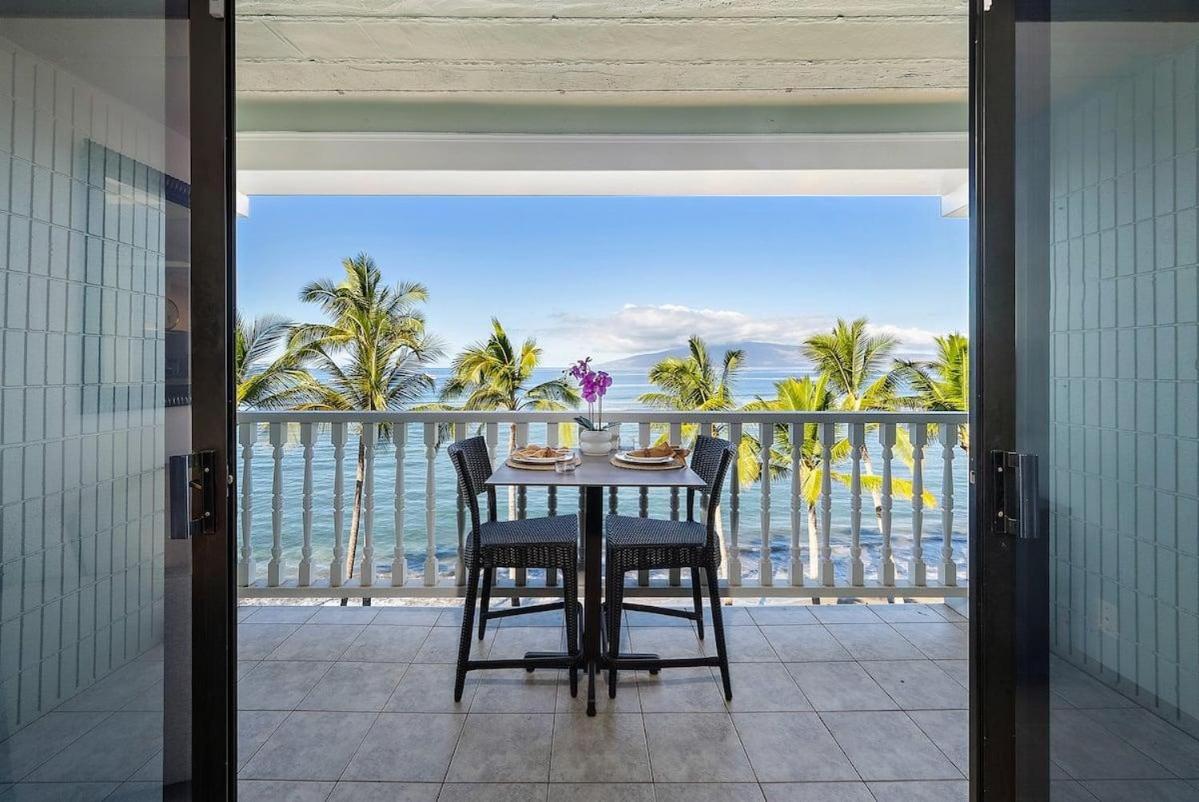Lahaina Shores 523 · LS 523 Direct Beachfront Studio with Stunni