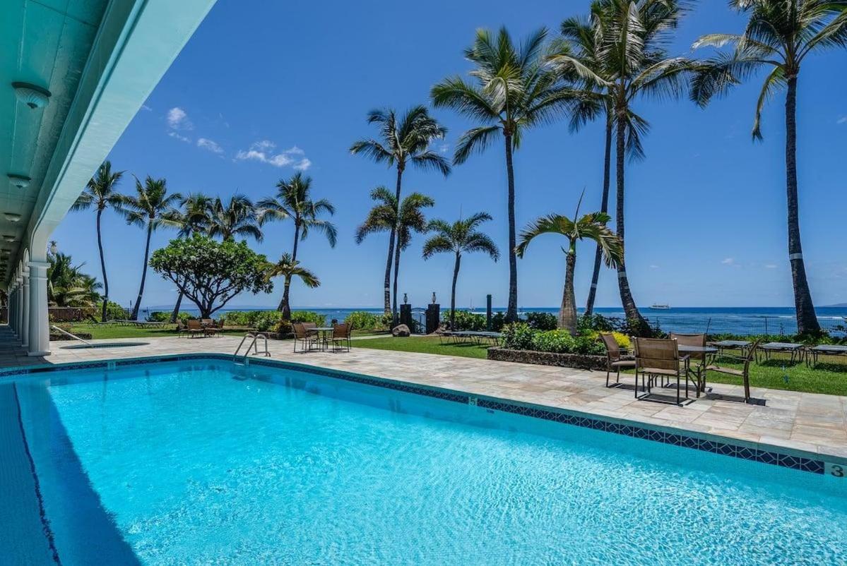 Lahaina Shores 523 · LS 523 Direct Beachfront Studio with Stunni