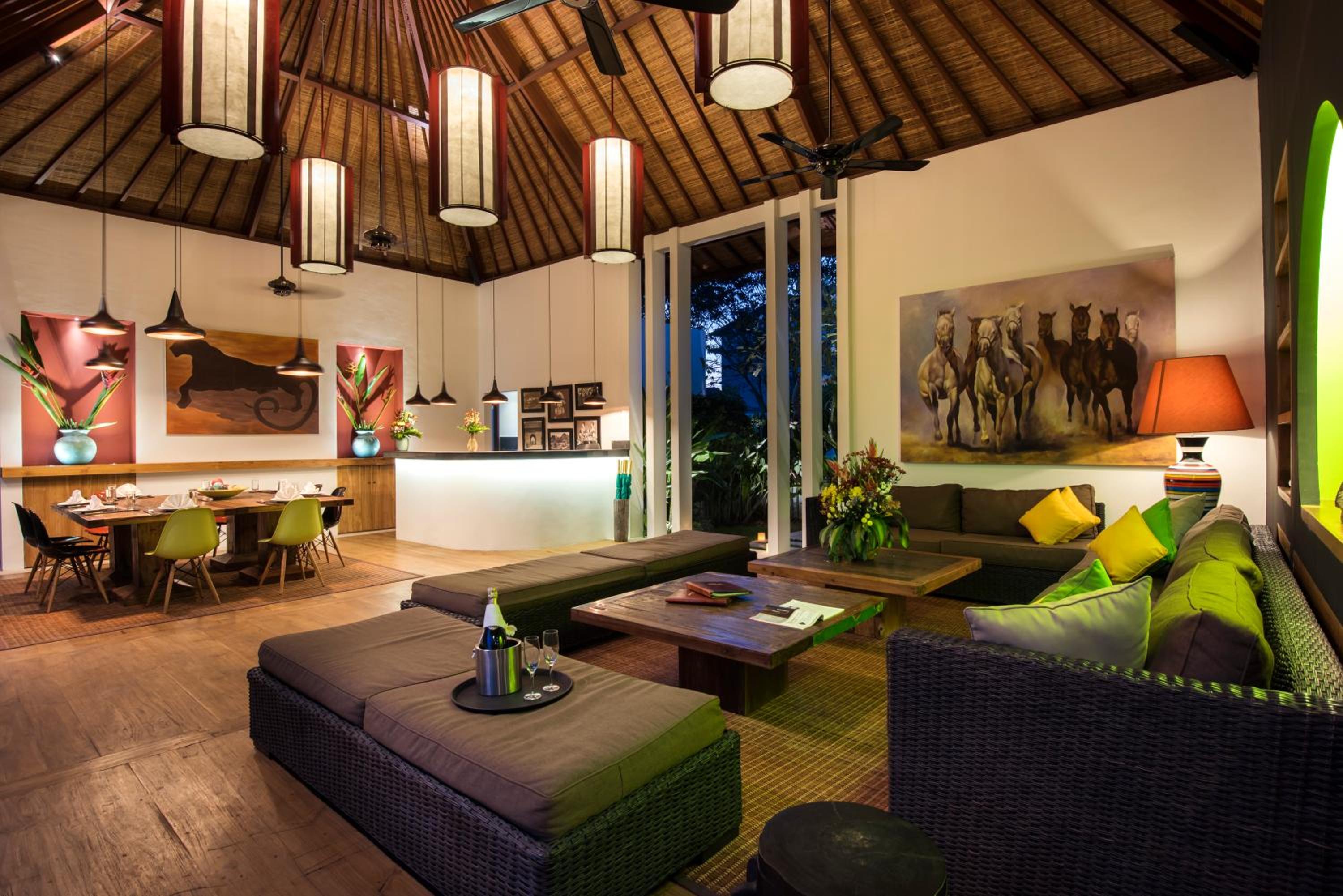 Villa Tangram, 6 Bedrooms private villa in Seminyak