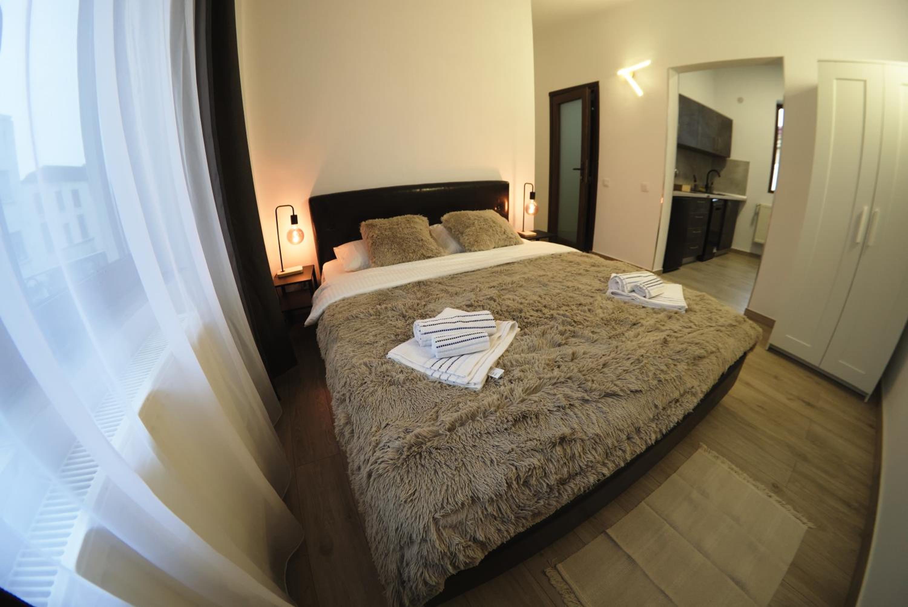 Velaris Downtown Retreat