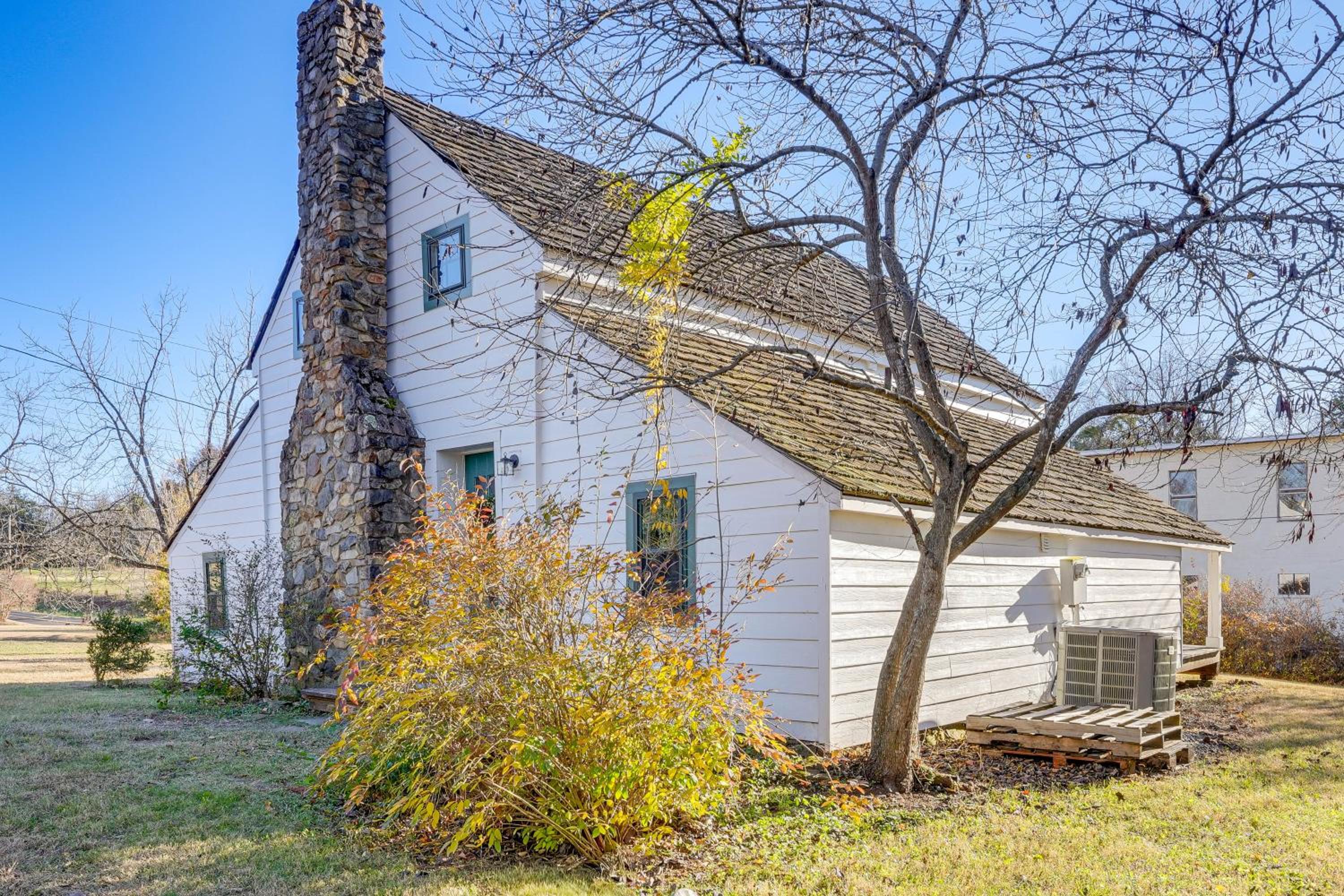 Blue Ridge Retreat! Cottage on the Rapidan River