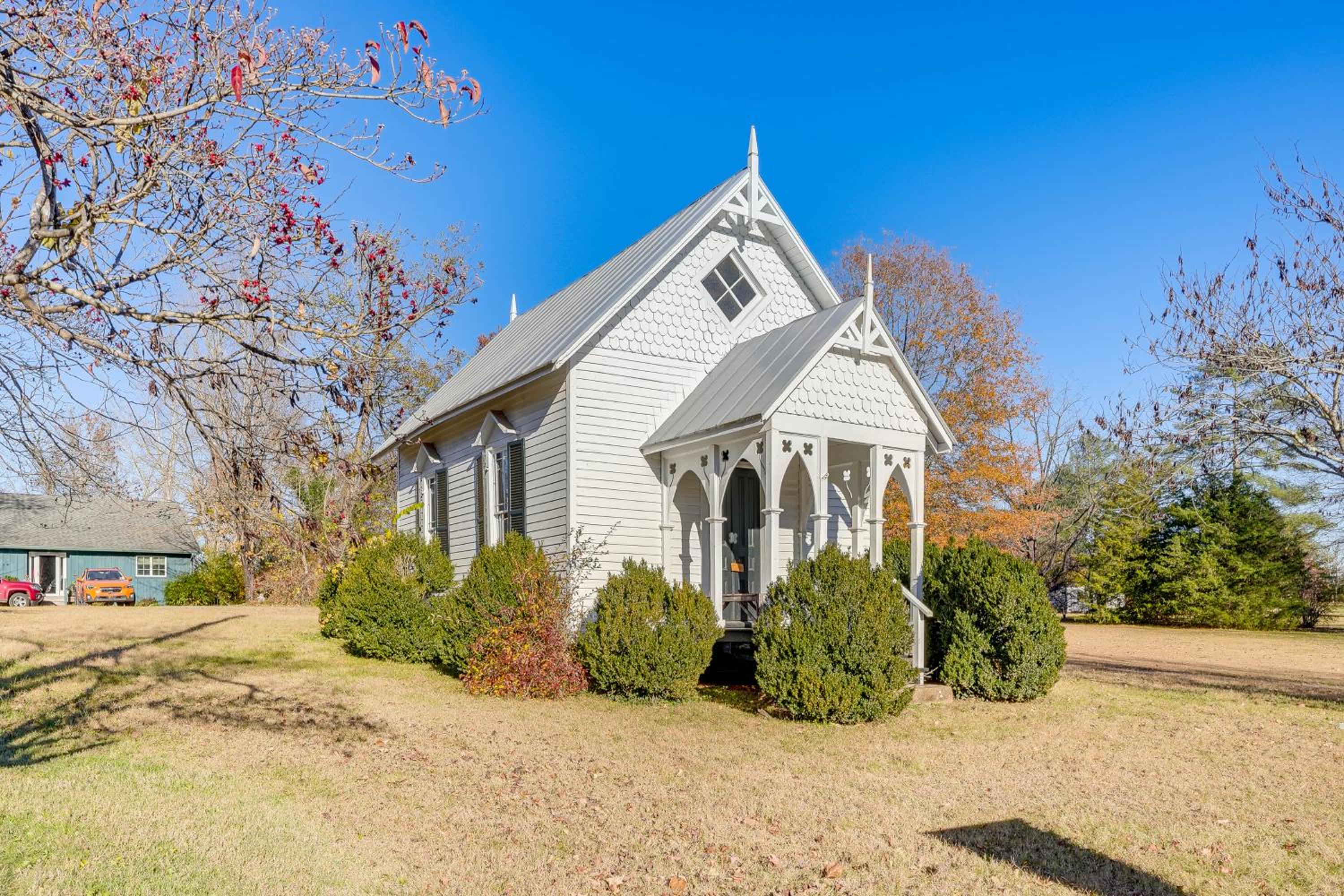 Blue Ridge Retreat! Cottage on the Rapidan River