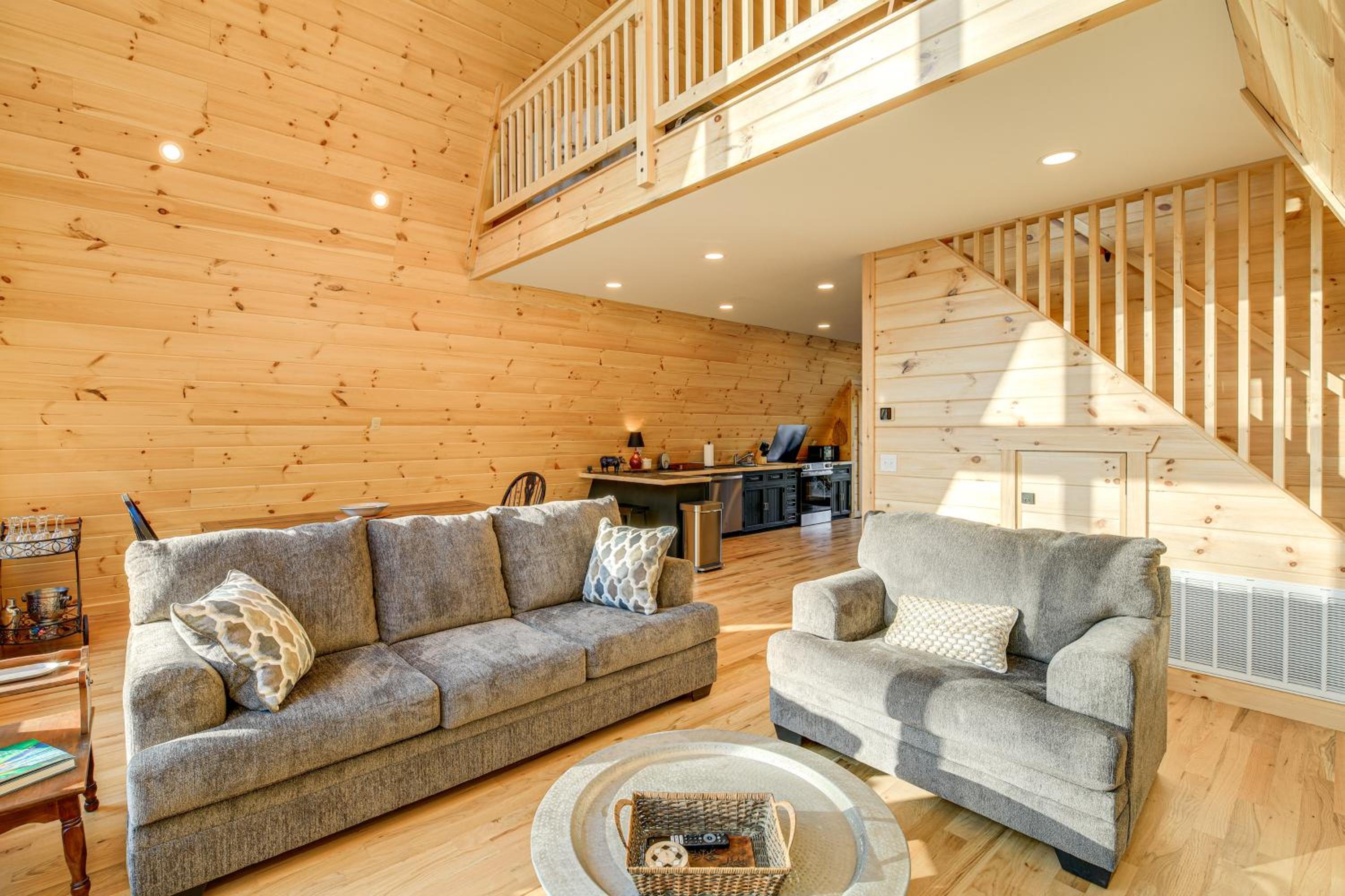 Steps to State Park! A-Frame Cabin in Piney Creek