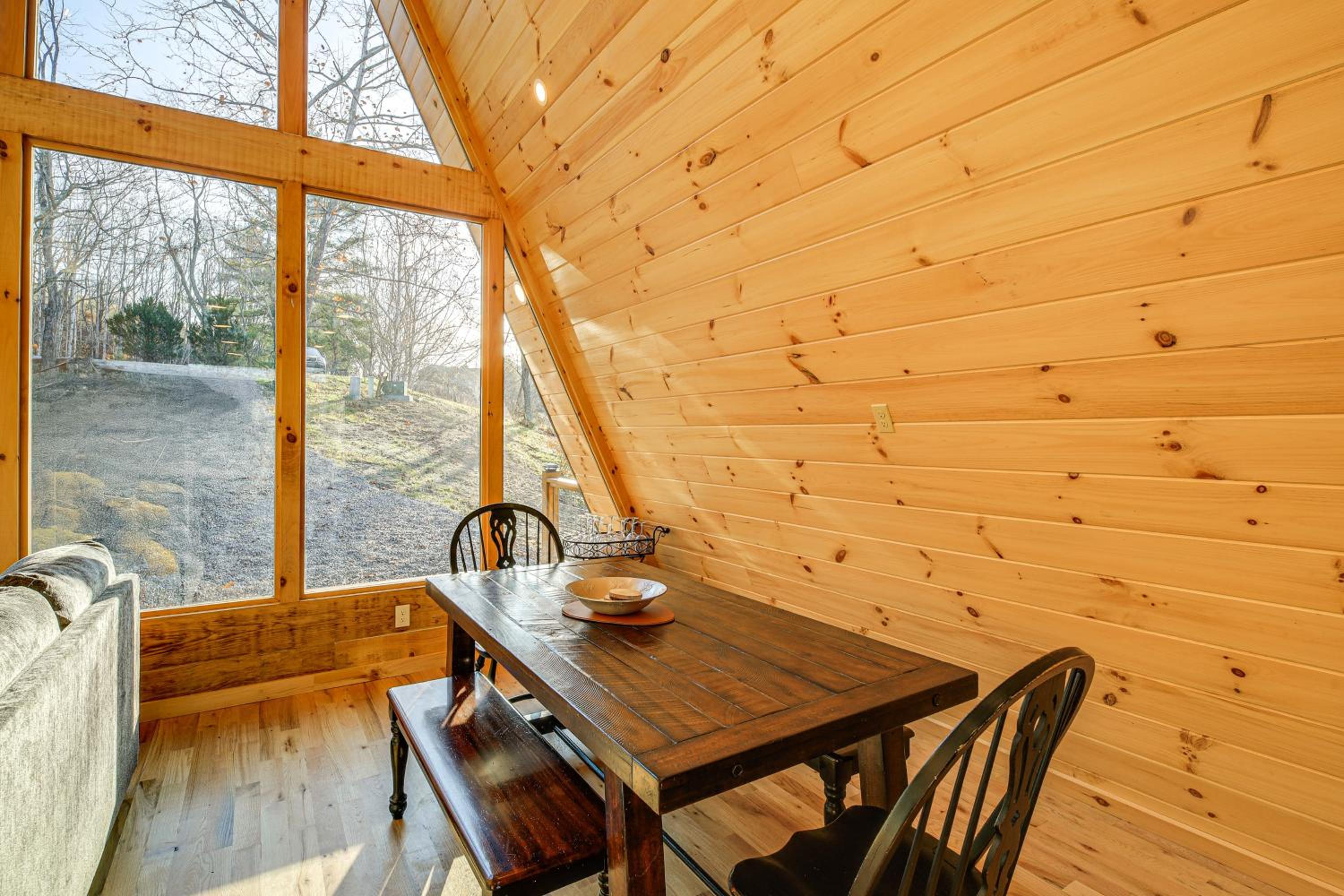 Steps to State Park! A-Frame Cabin in Piney Creek