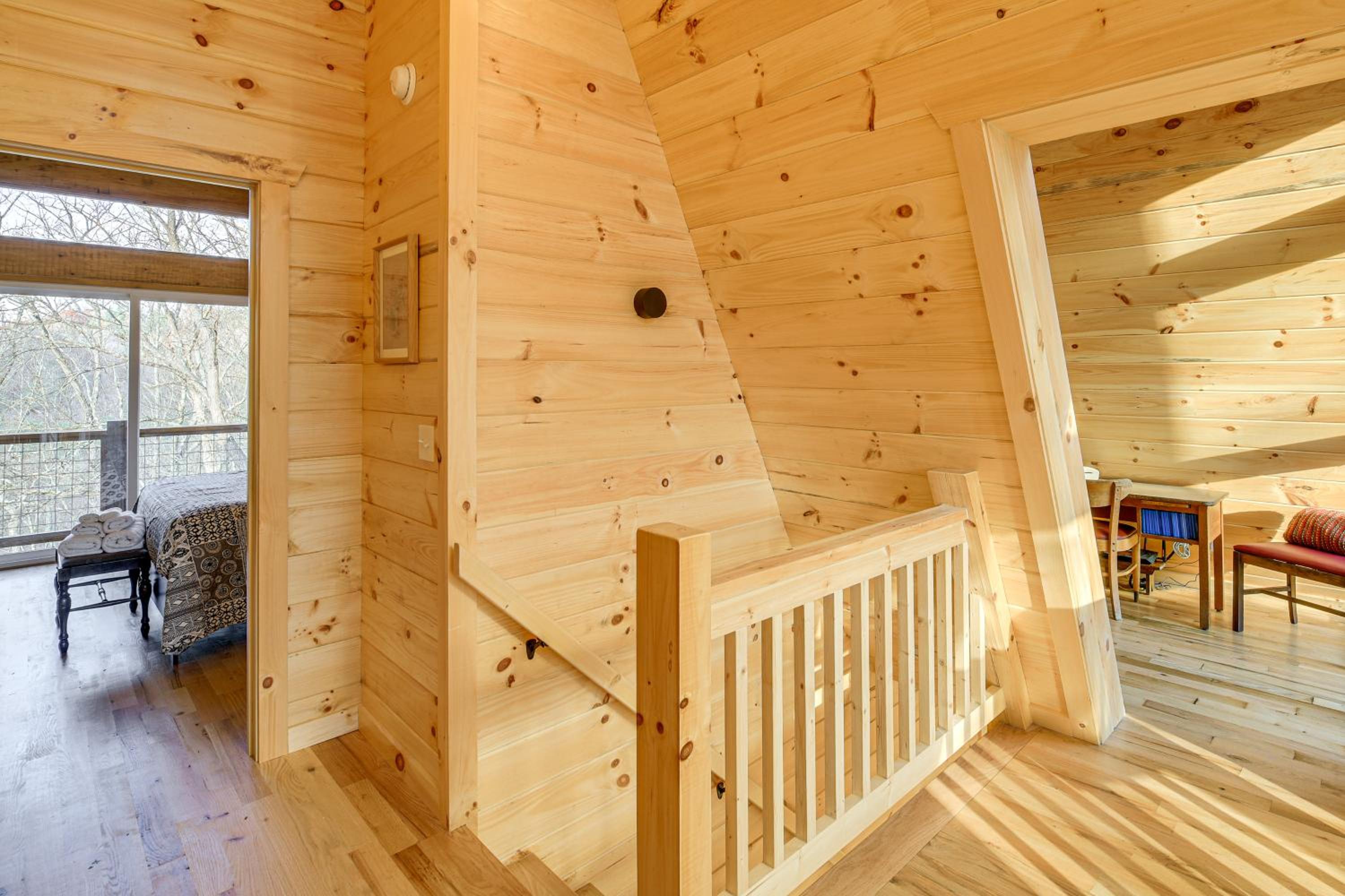 Steps to State Park! A-Frame Cabin in Piney Creek