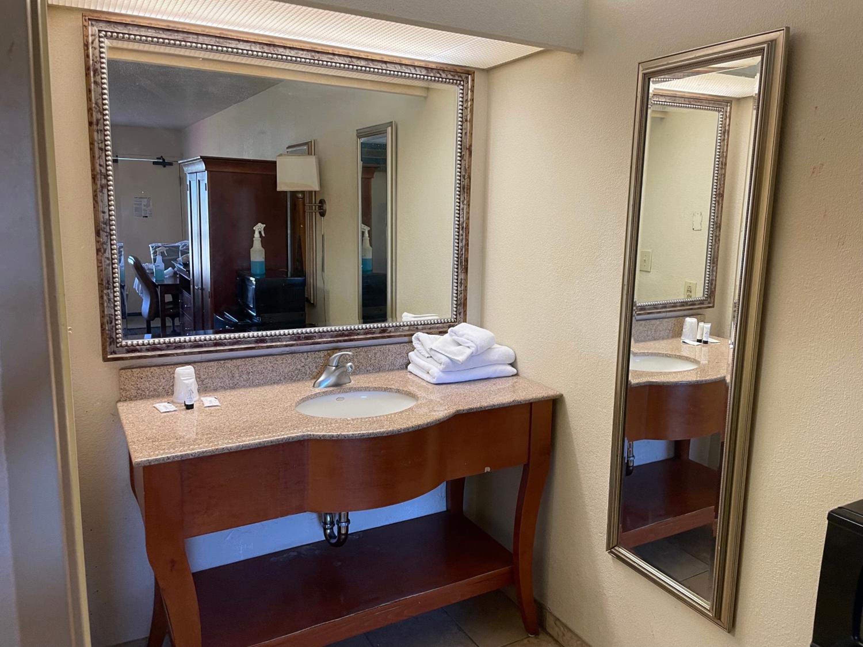 Millennium Inn