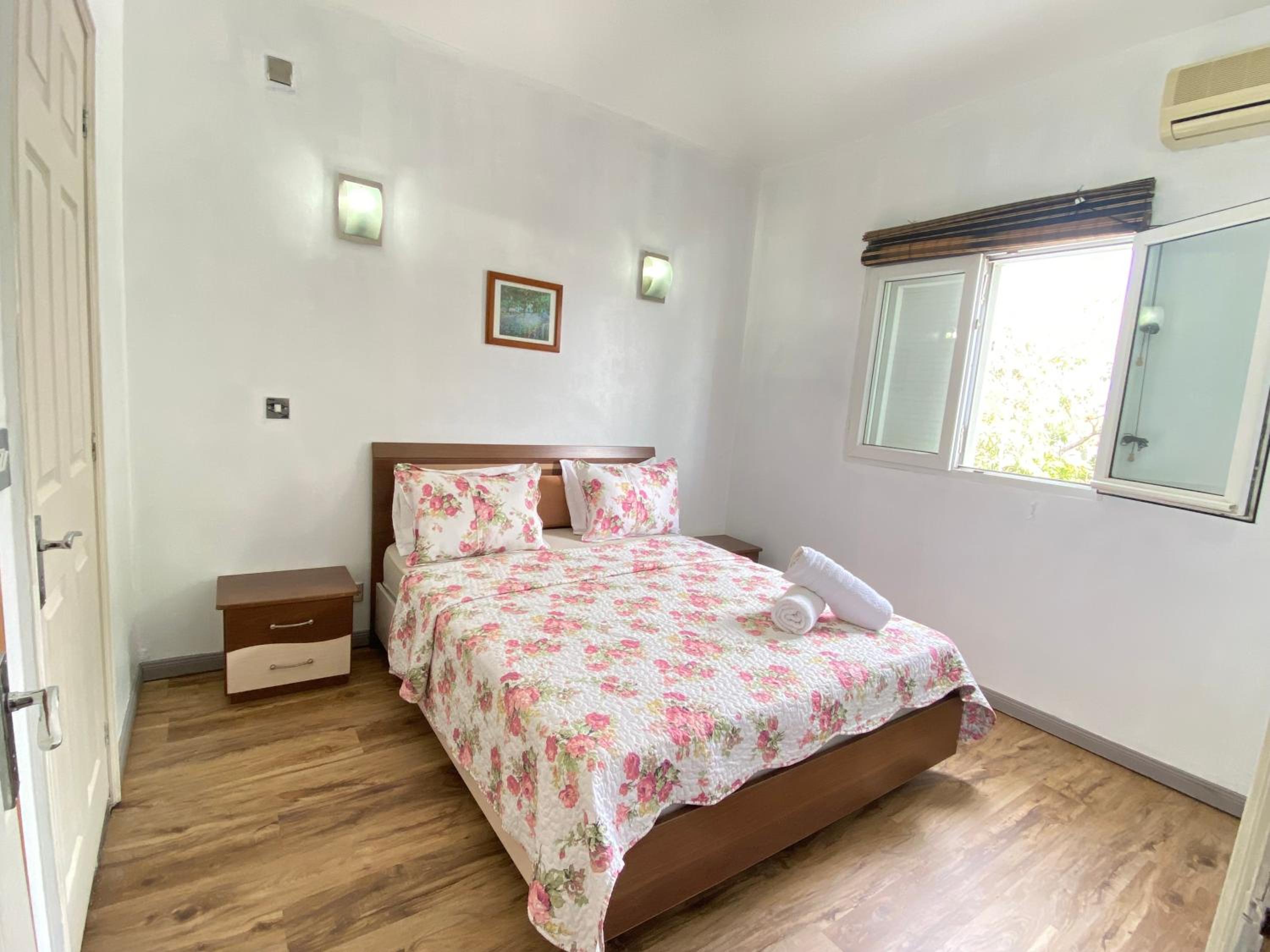 Waterside Complex - Beachfront Villa in Grand Baie