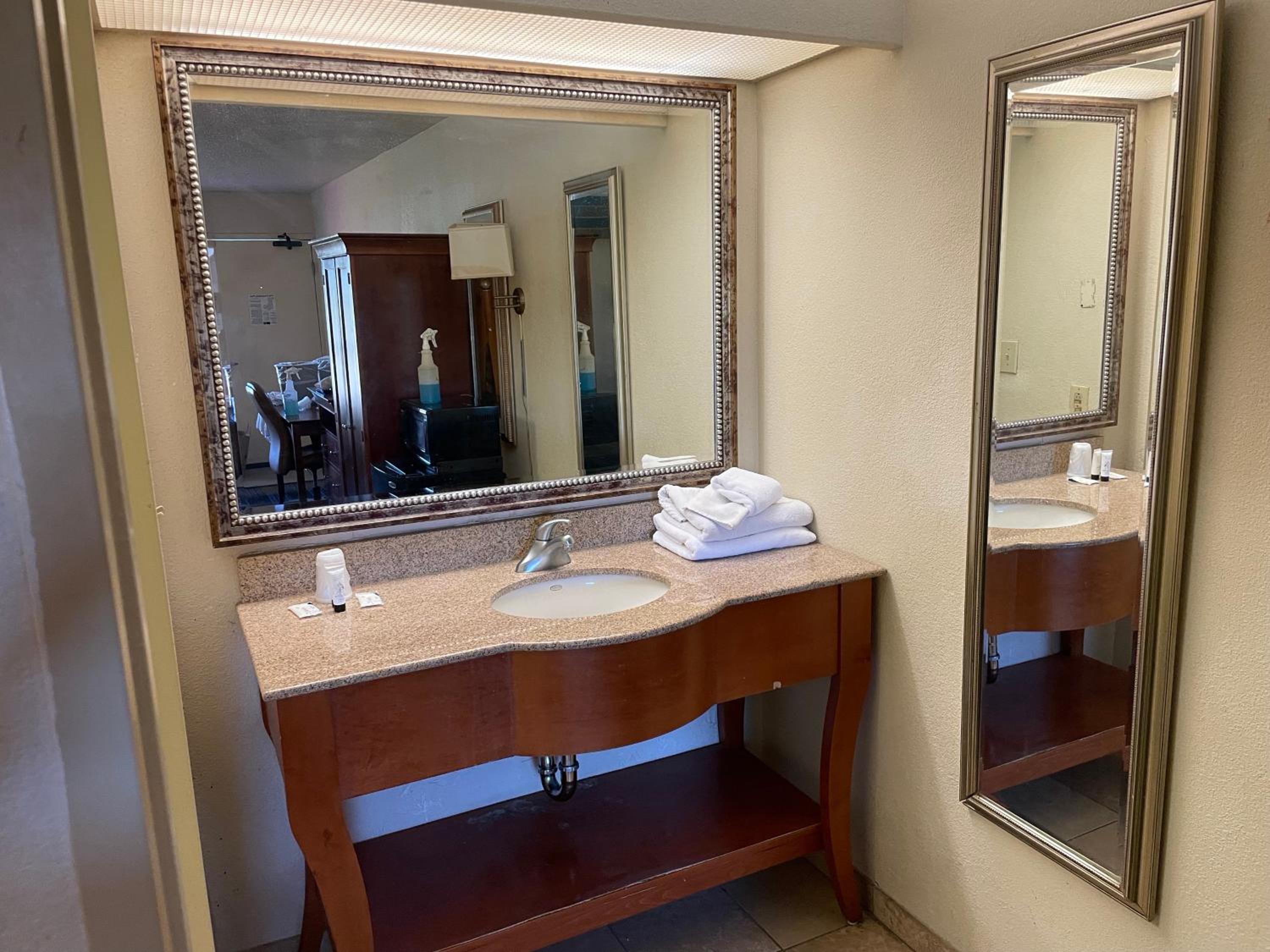 Millennium Inn