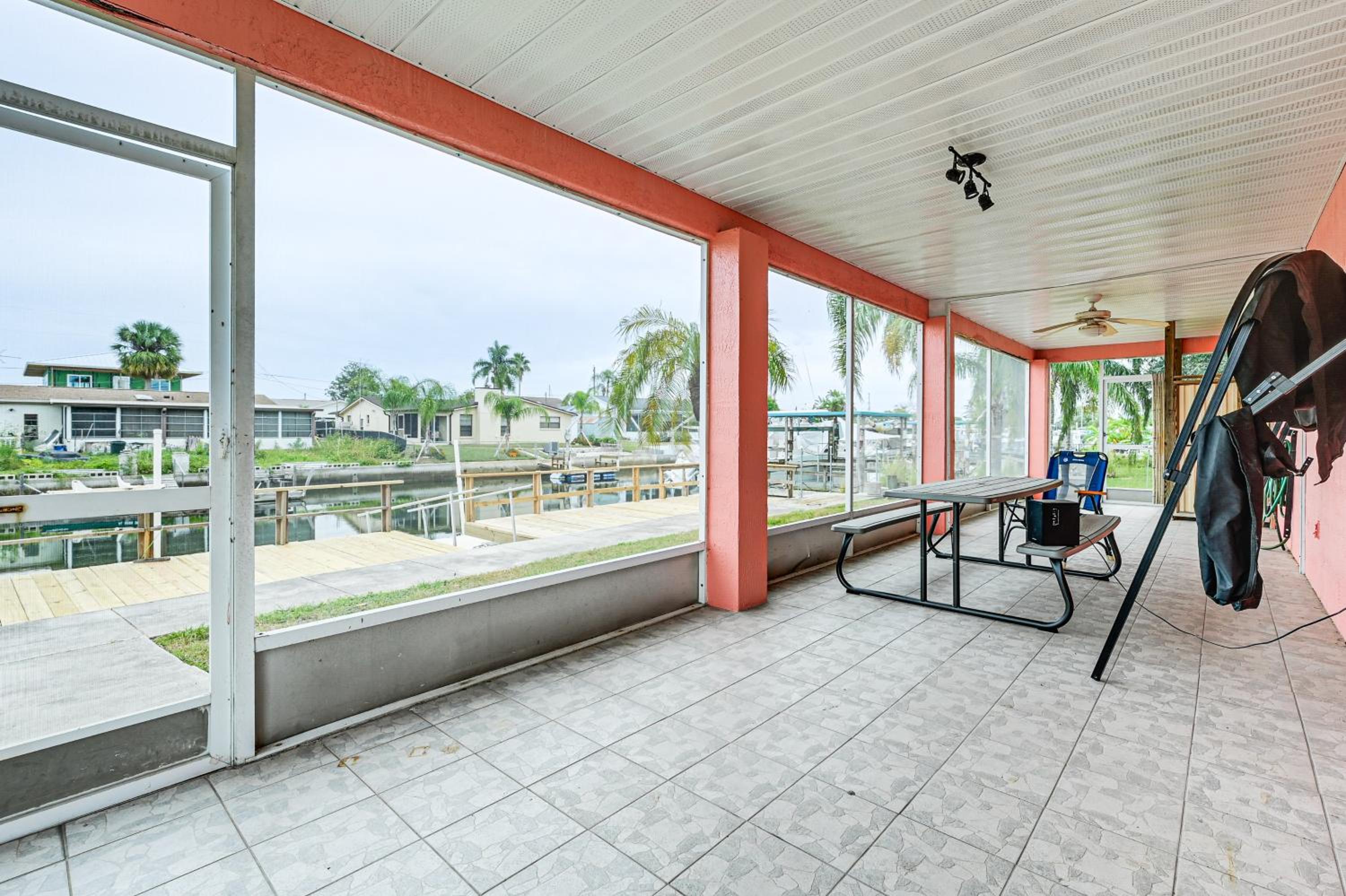 Canal-Front Home with Boat Dock and Lanai in Hudson