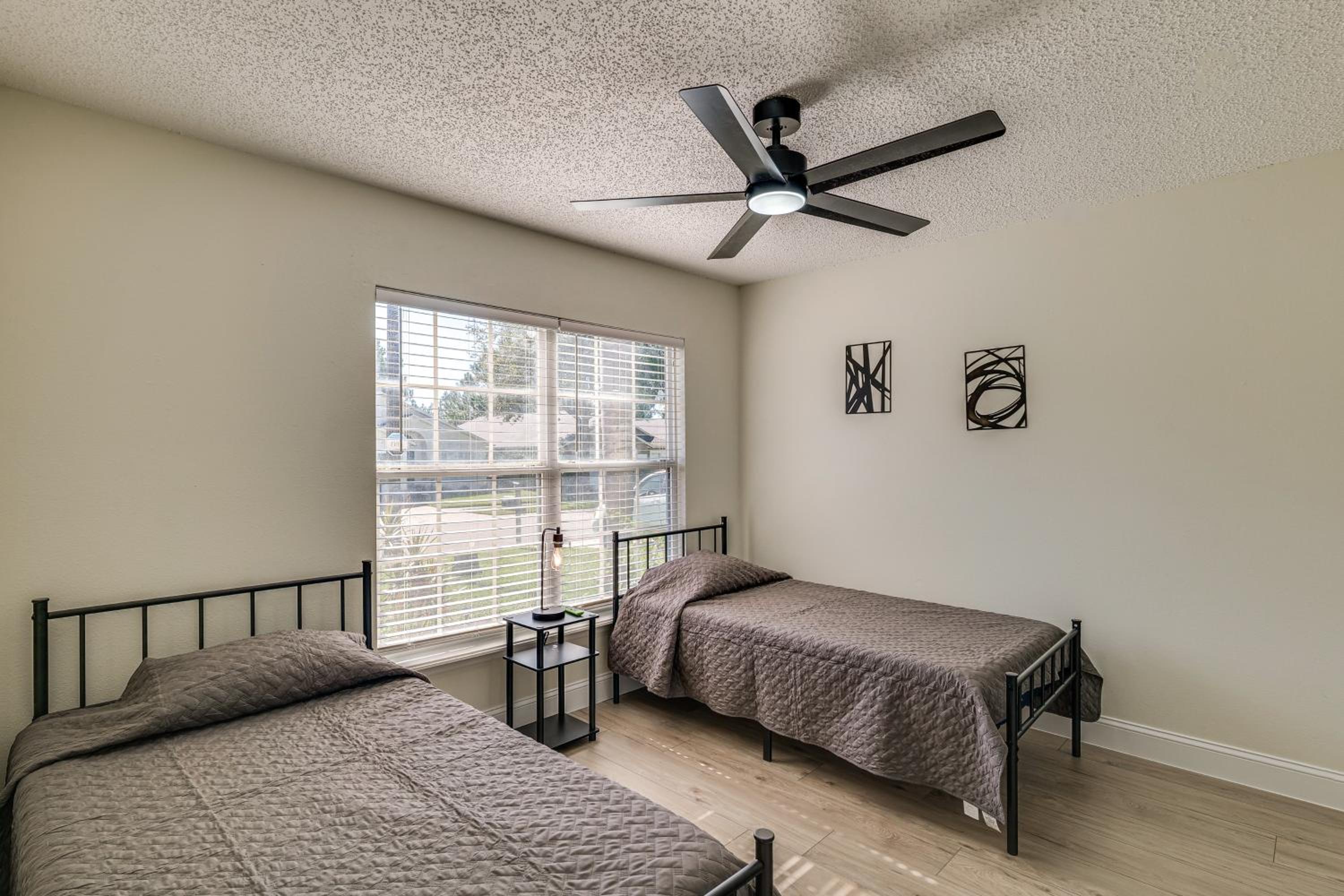 10 Mi to Animal Kingdom Clermont Home with Pool!