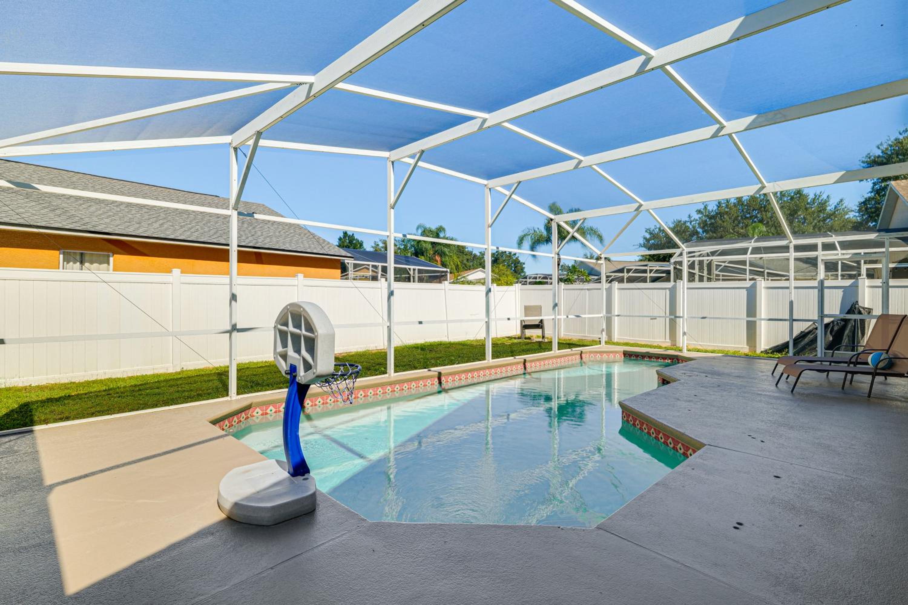 10 Mi to Animal Kingdom Clermont Home with Pool!