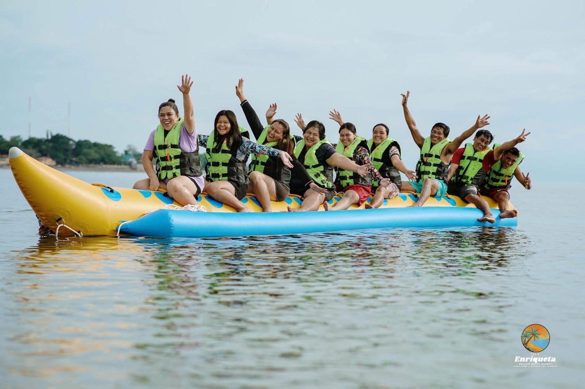 Isla Enriqueta - Private Beach Resort