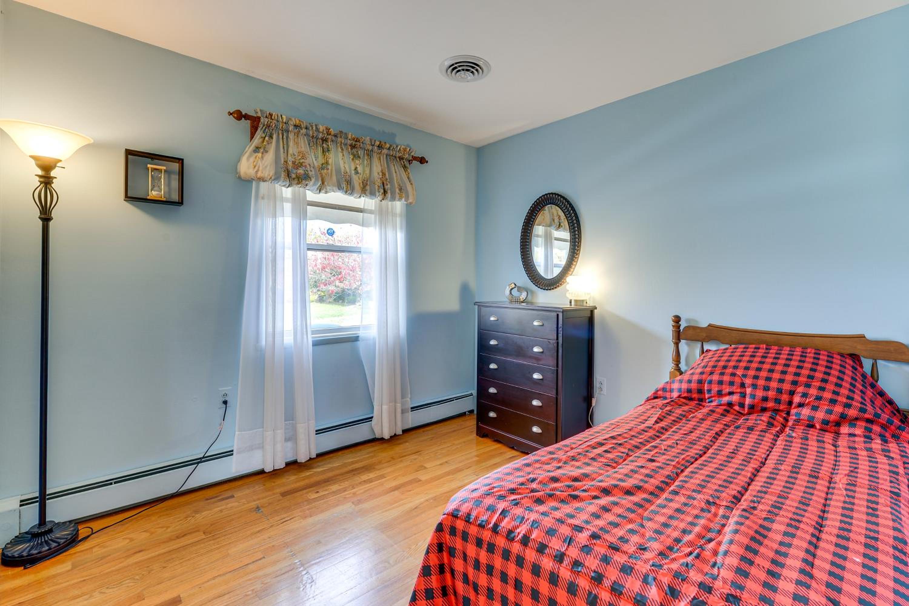 2 Mi to APG Edgewood Family Home with Fenced Yard
