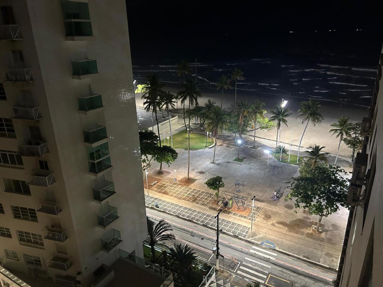 Ap Pitangueiras - 3 suítes - Pé na Areia - Ao lado do Shopping