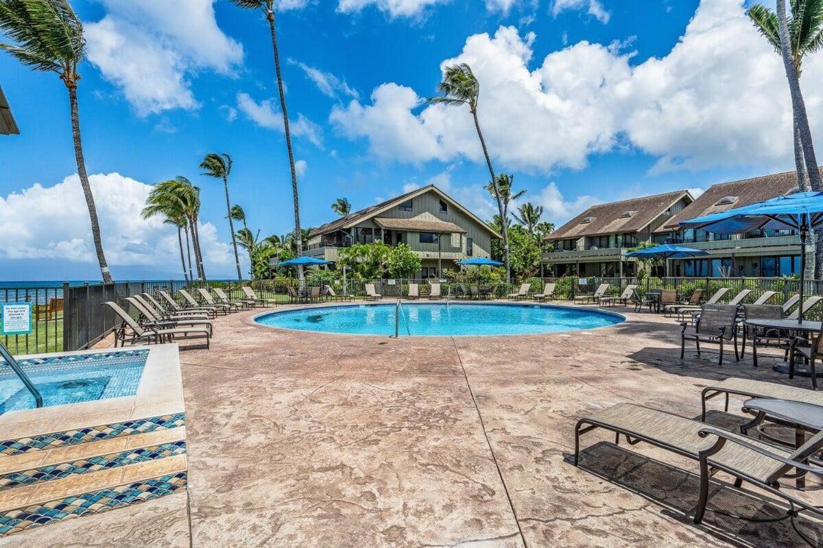 Kahana Village 36 · KHV 36 Oceanfront 3BD Kahana Condo, Beach &