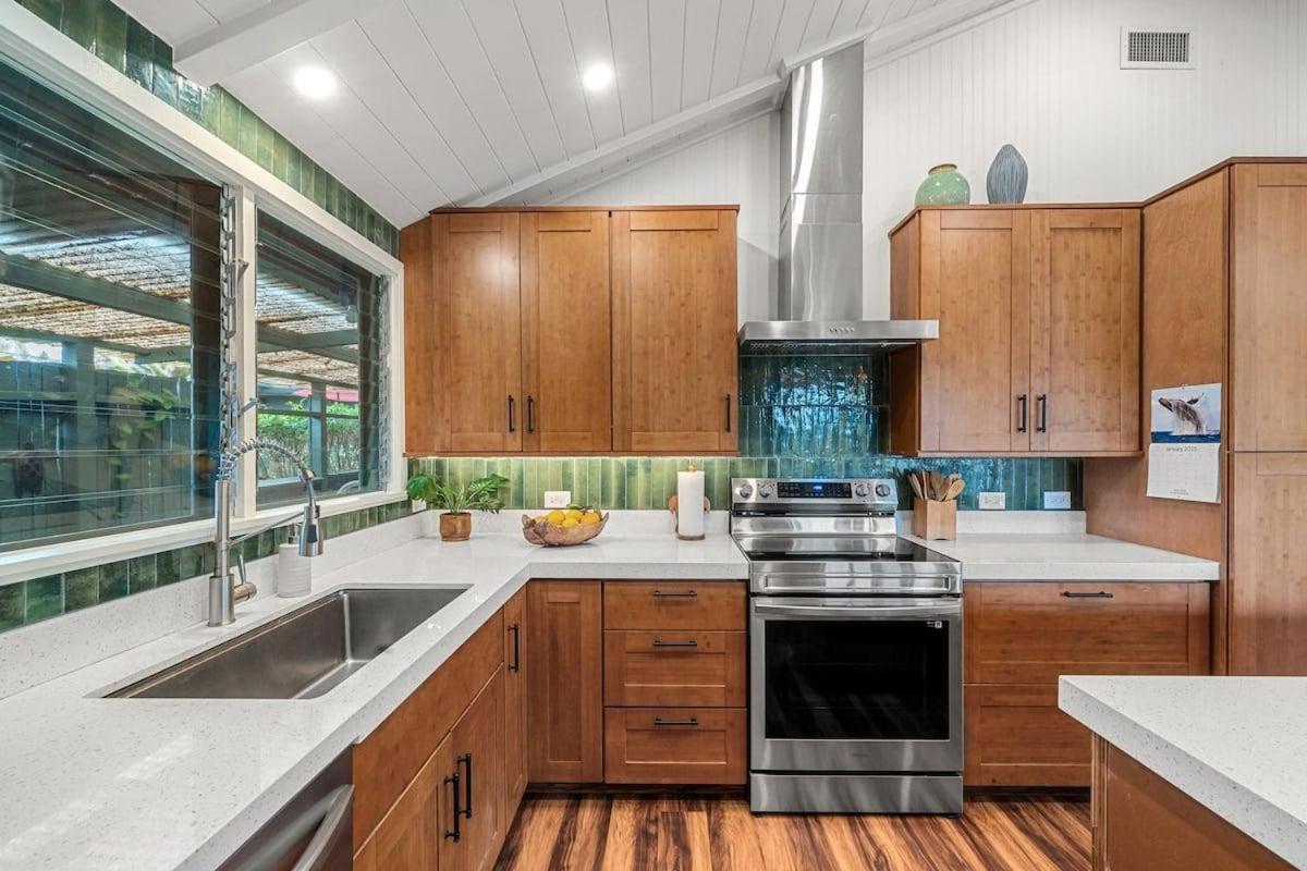 International Colony Club 28 · ICC 28 Remodeled 2BD Cottage in K