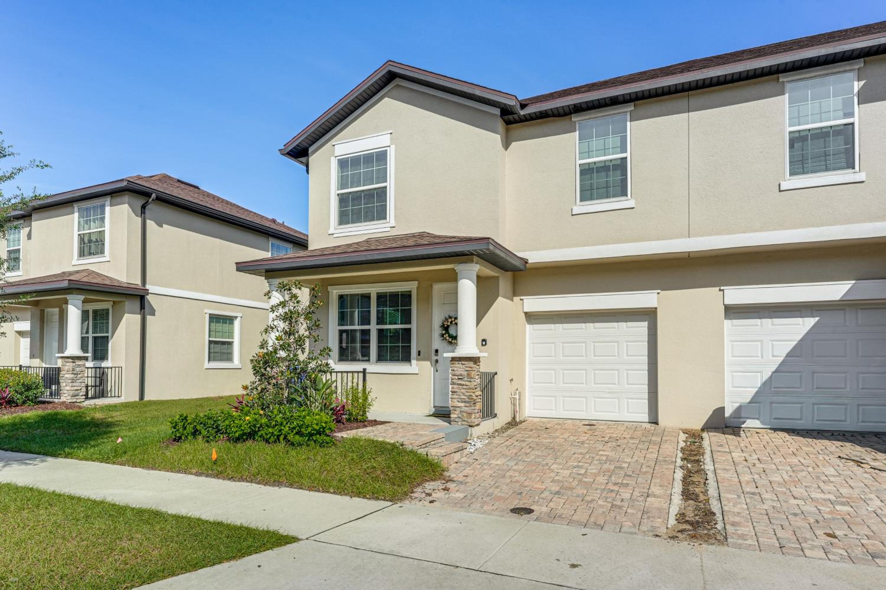 5 Mi to Old Town Kissimmee! Family Escape with Perks