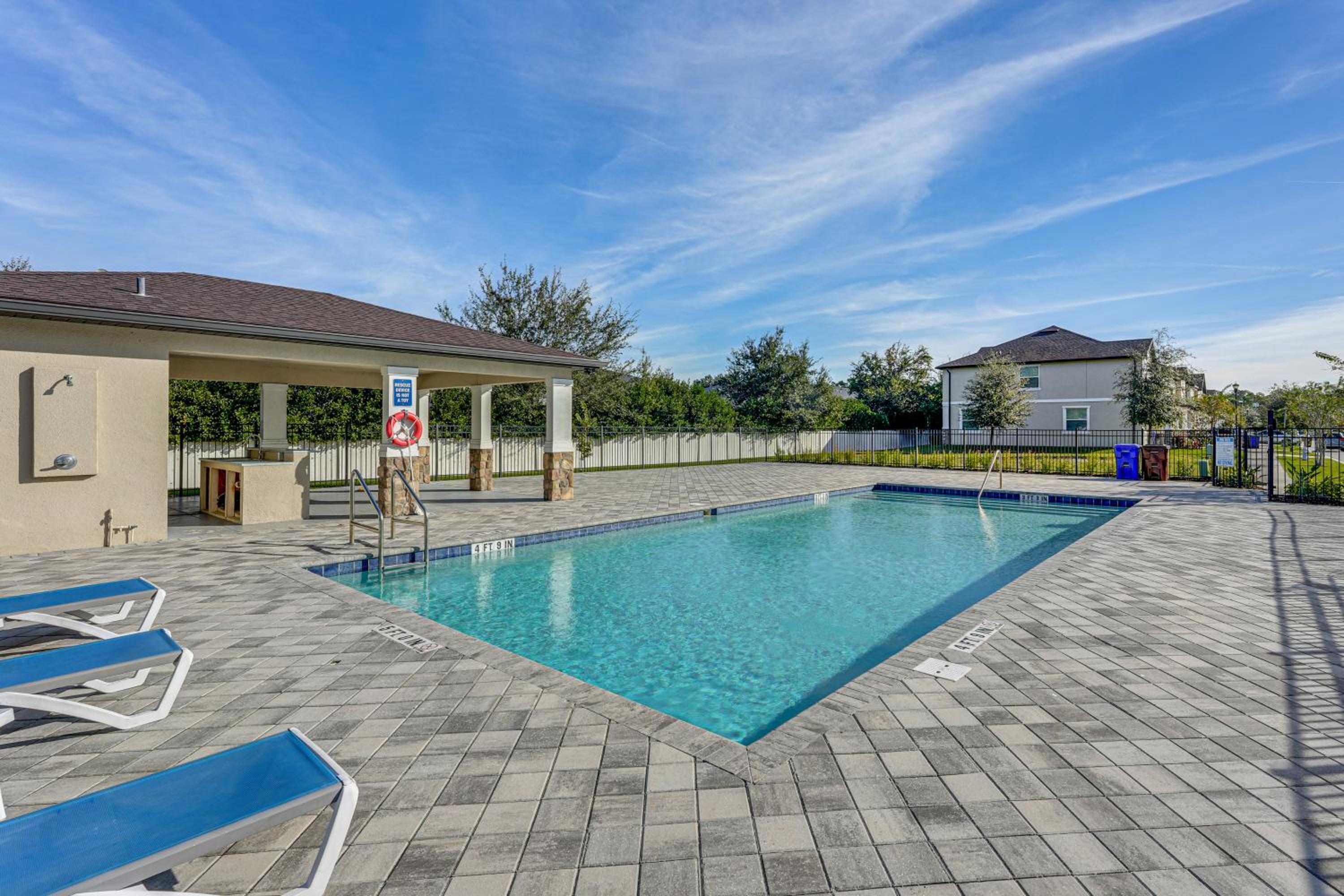 5 Mi to Old Town Kissimmee! Family Escape with Perks